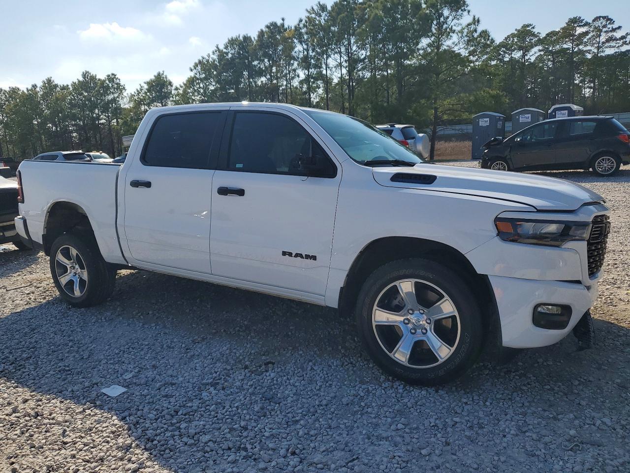 2025 Ram 1500 Tradesman - Фото 4