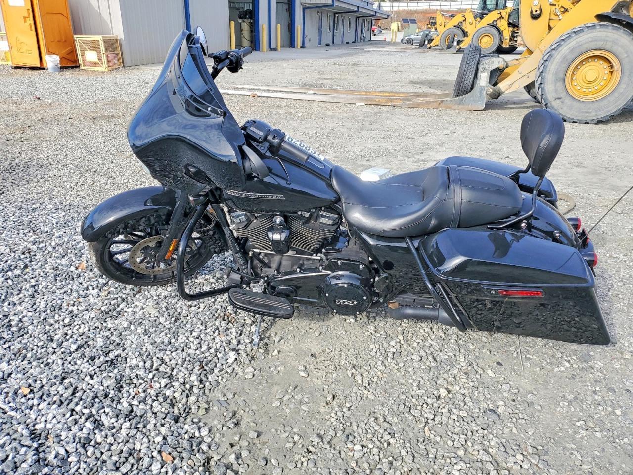 2019 Harley-Davidson Flhxs - Image 3