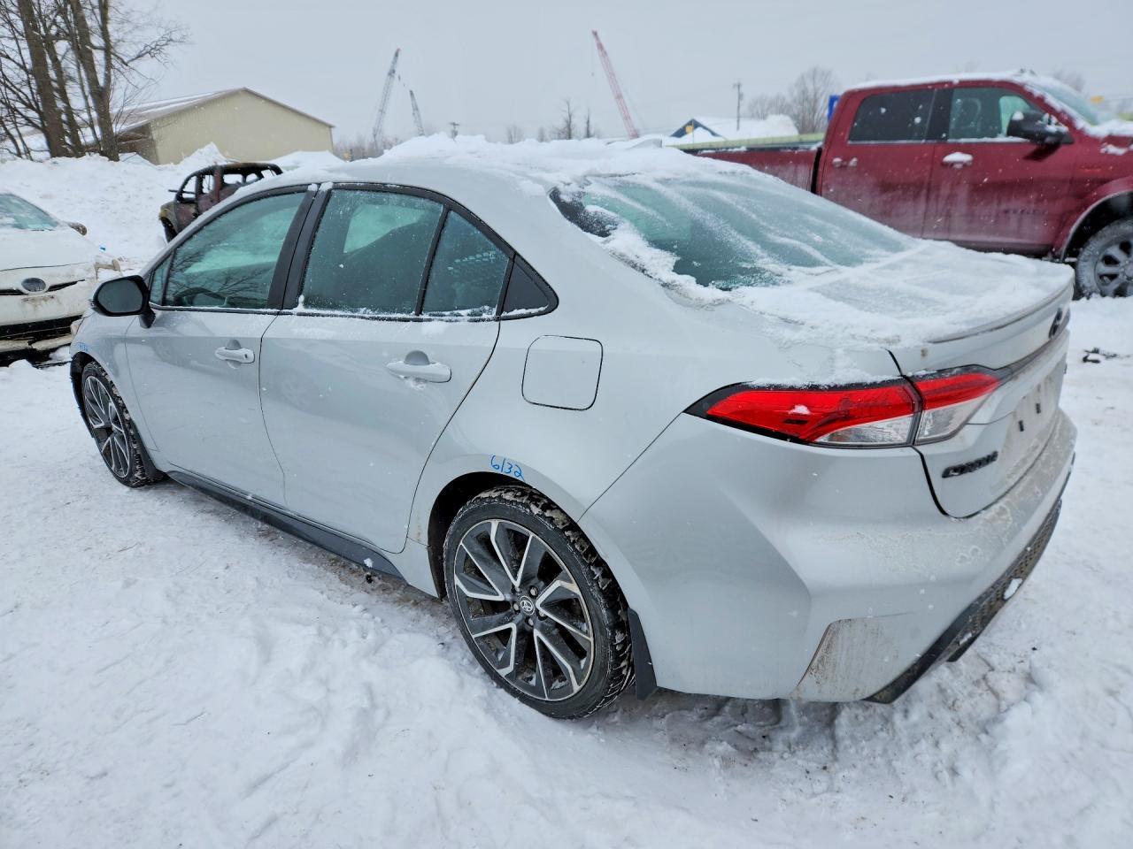 2022 Toyota Corolla Se - Фото 2