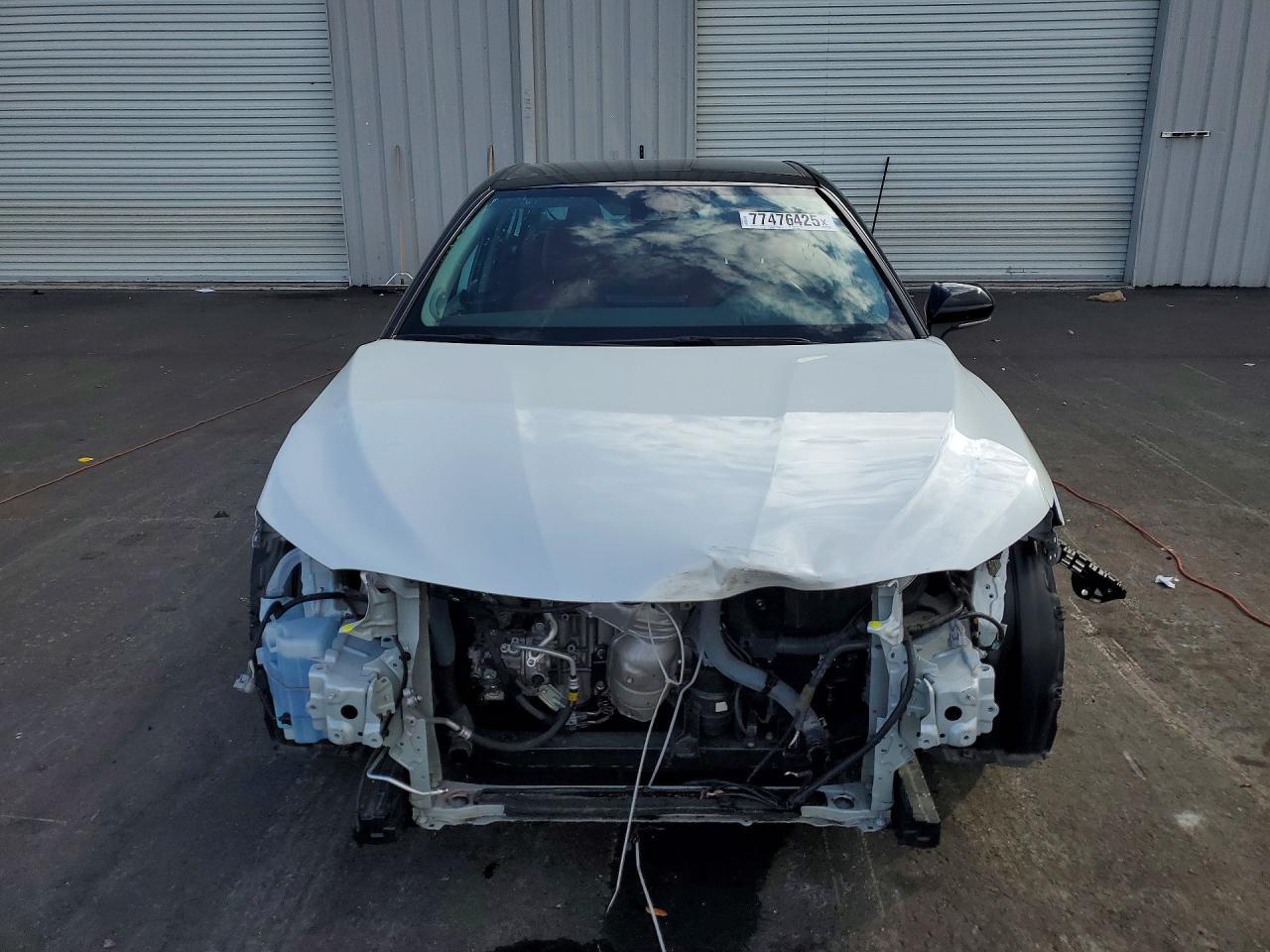 2021 Toyota Camry Xse V6 - Image 5