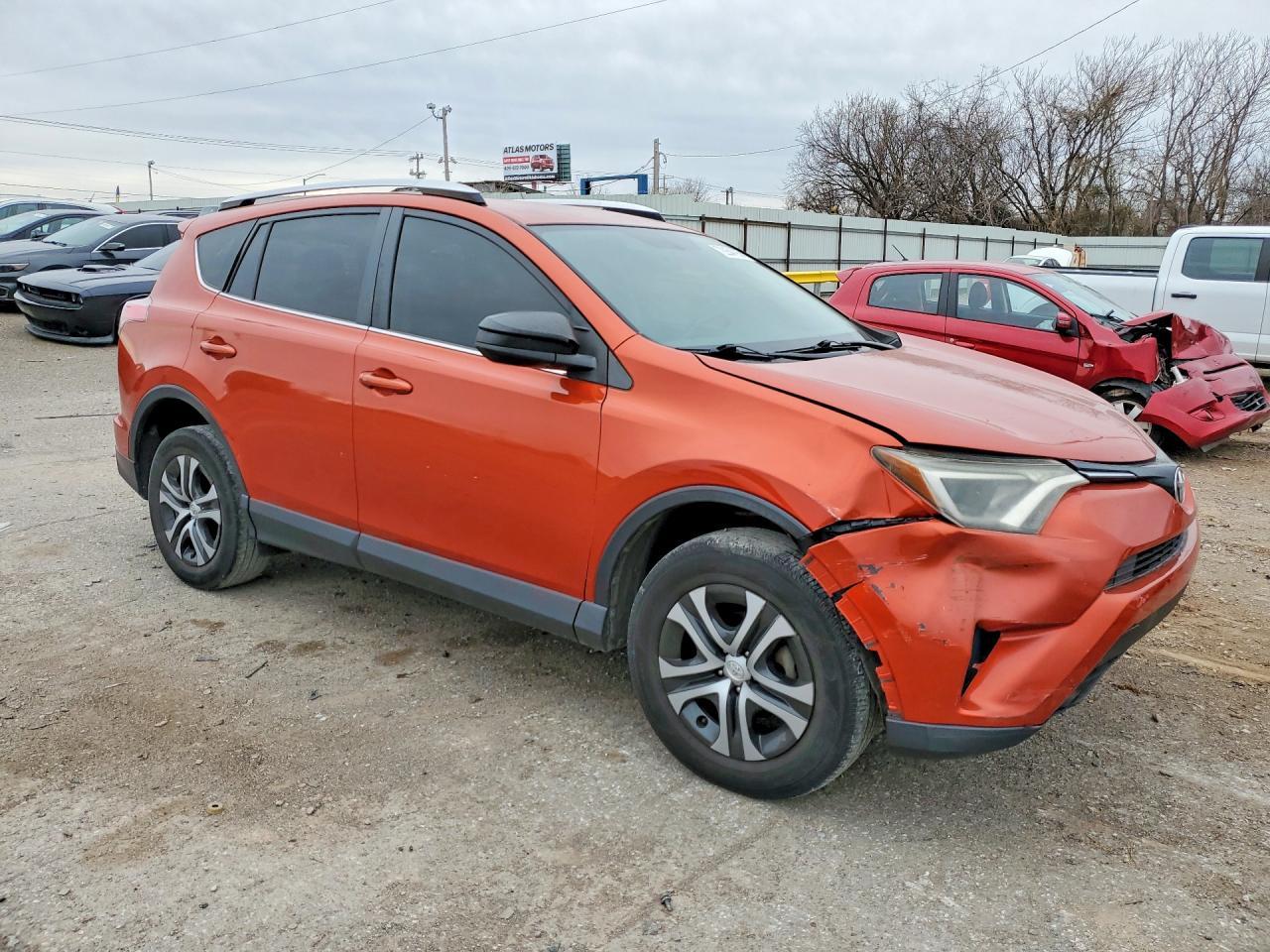 2016 Toyota Rav4 Le - Image 4