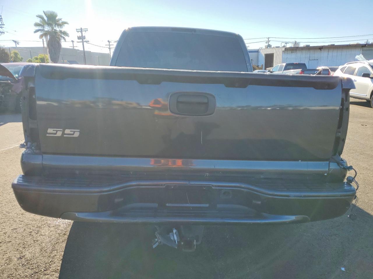 2005 Chevrolet Silverado - Image 6
