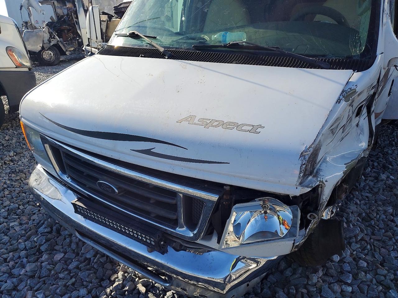 2006 Ford Winnebago Rv - Фото 7