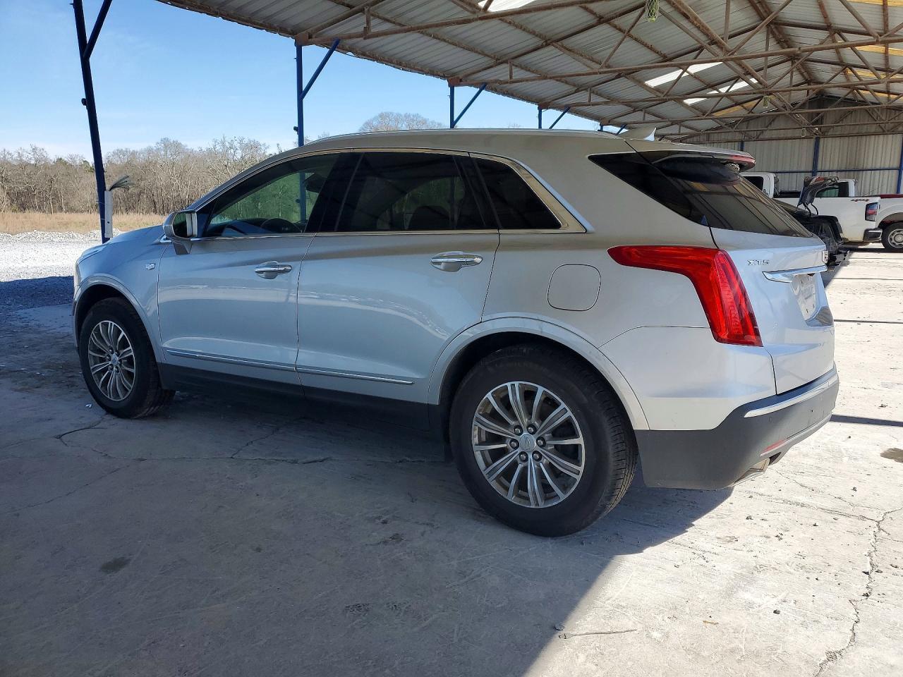 2017 Cadillac Xt5 Luxury - Фото 2
