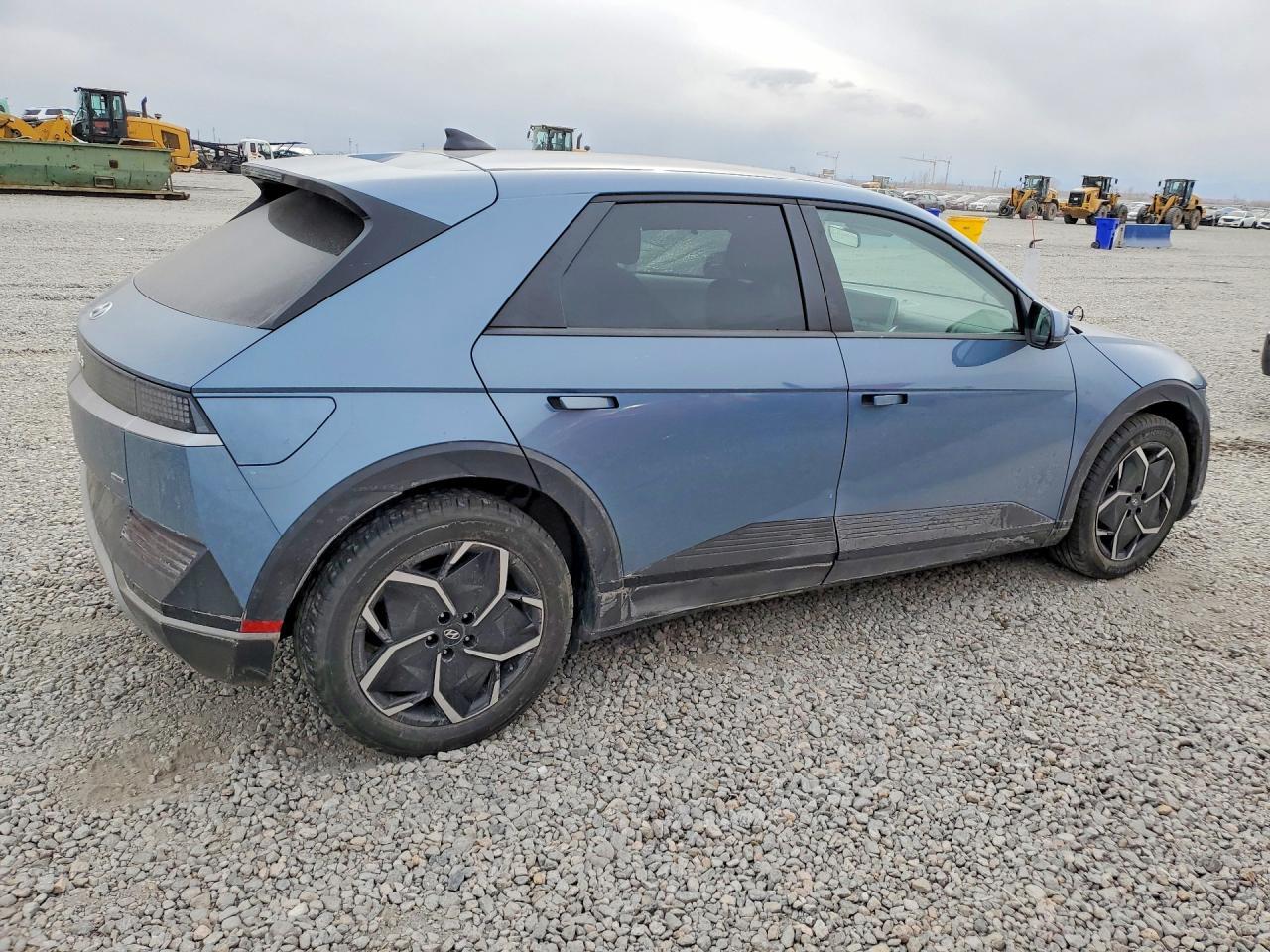 2024 Hyundai Ioniq 5 Se - Image 3