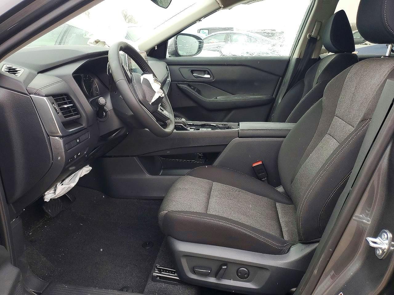 2026 Nissan Rogue Sv - Image 7