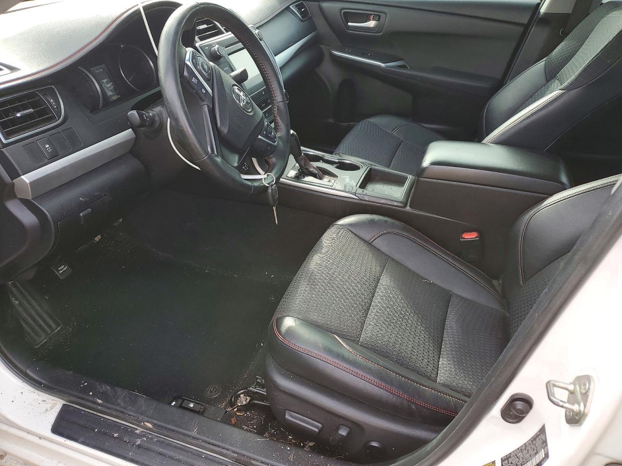 2015 Toyota Camry Le - Фото 7