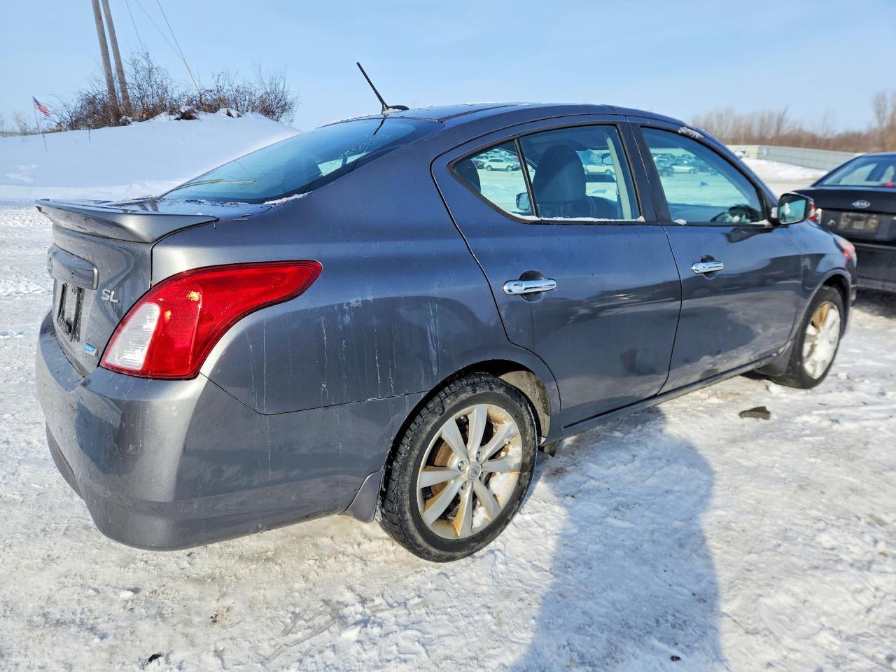 2016 Nissan Versa 1.6 Sl - Image 3