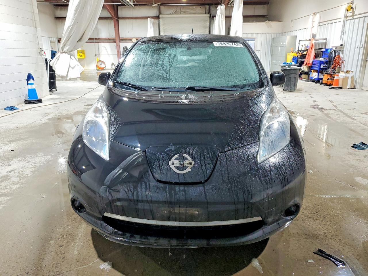 2013 Nissan Leaf S - Фото 5