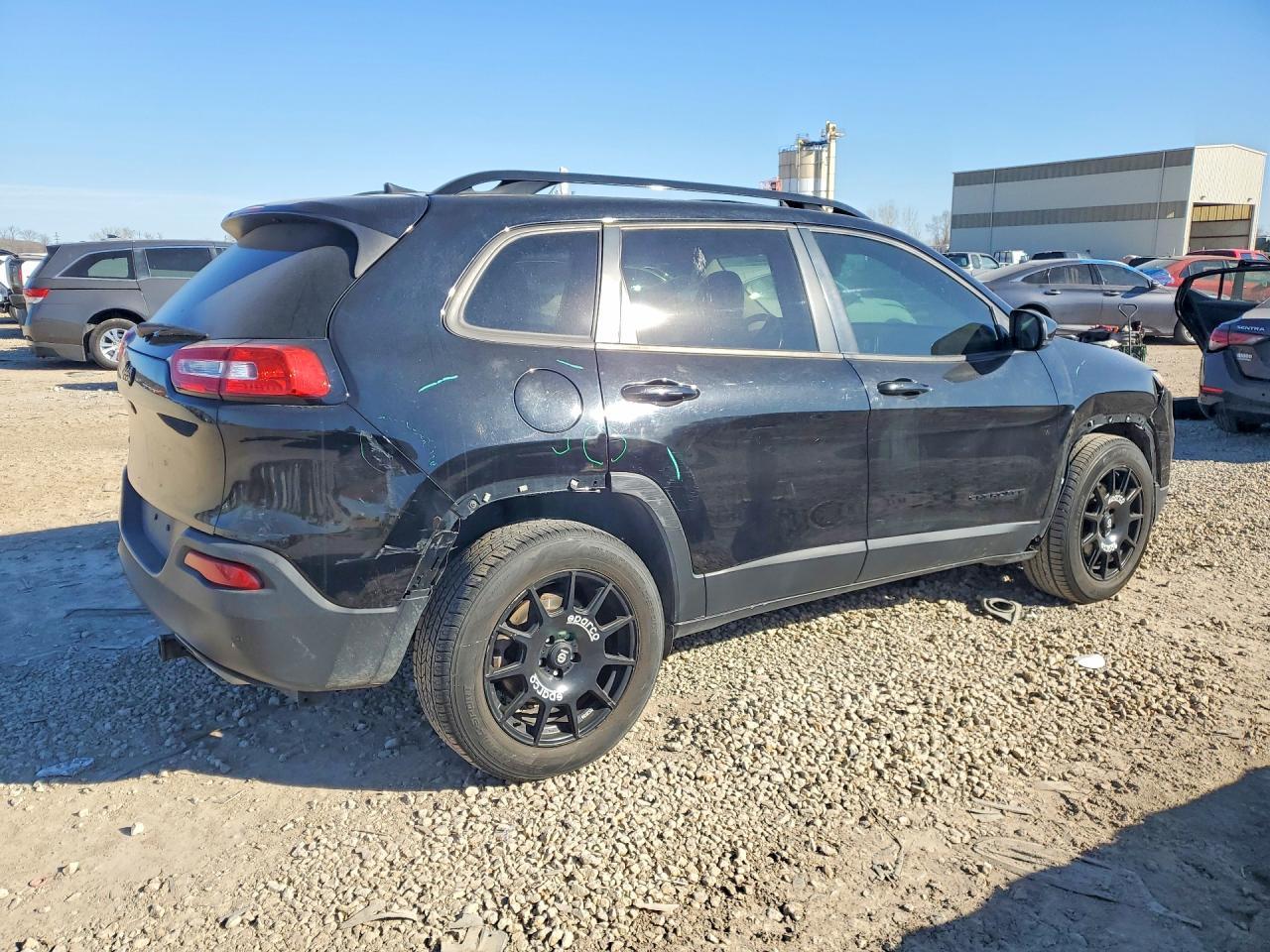 2017 Jeep Cherokee Sport - Фото 3