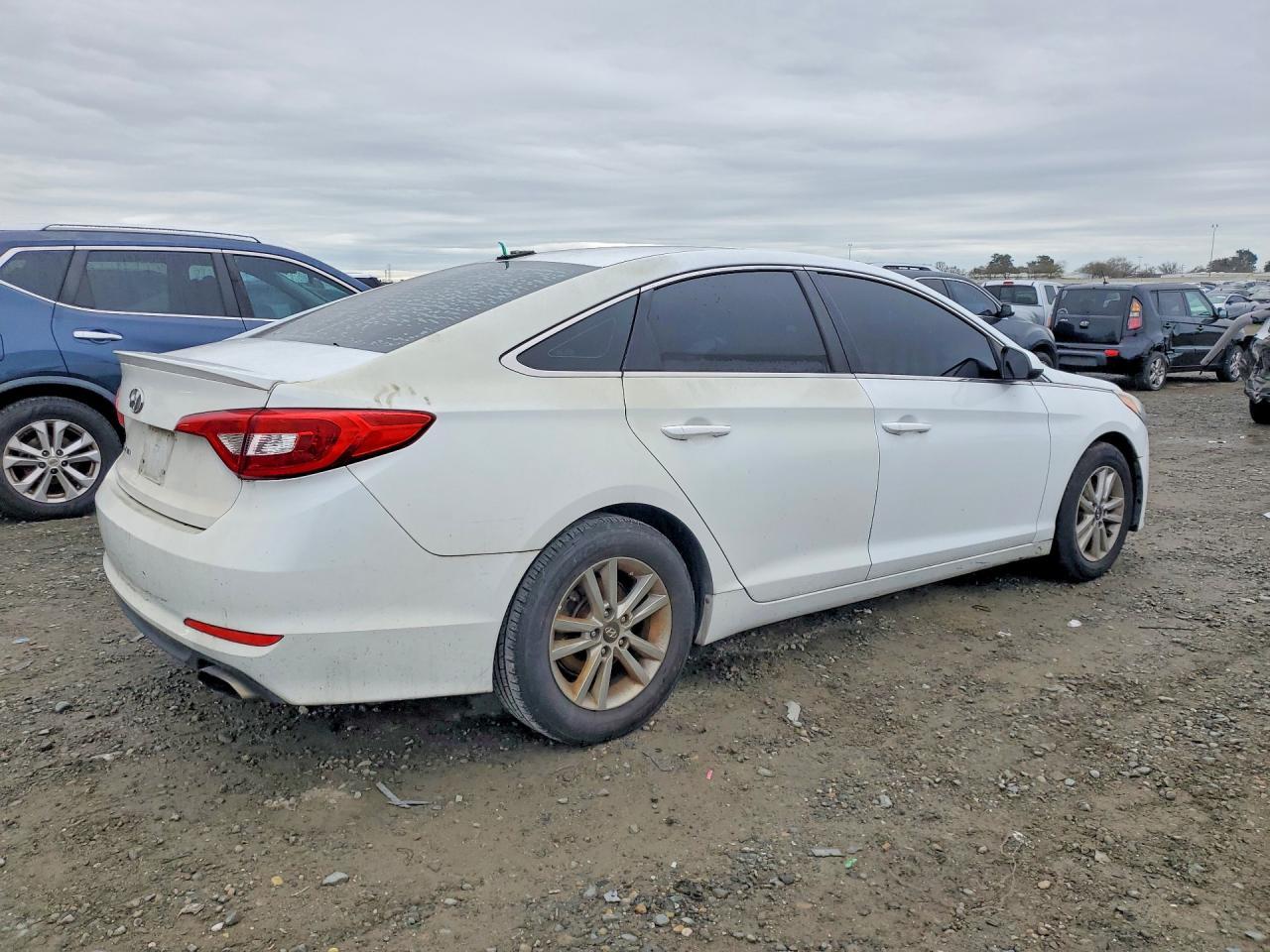 2016 Hyundai Sonata Se - Image 3
