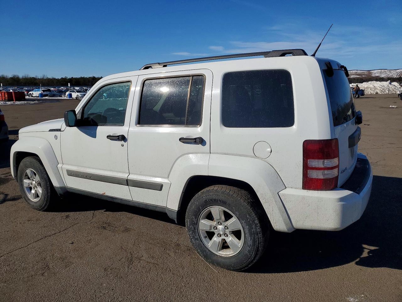 2011 Jeep Liberty Sport - Image 2