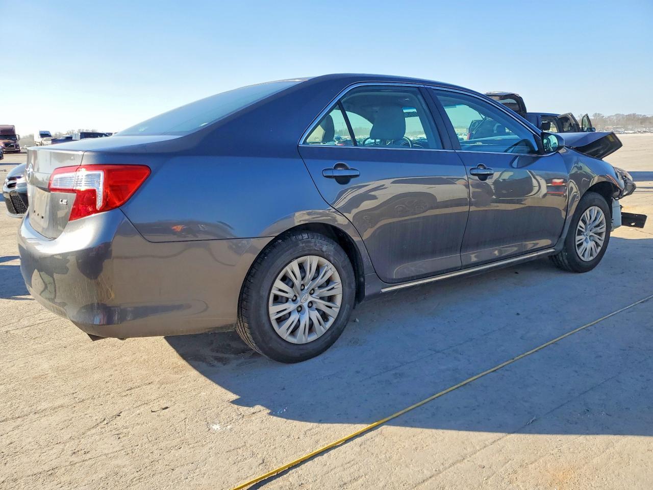2013 Toyota Camry L - Image 3