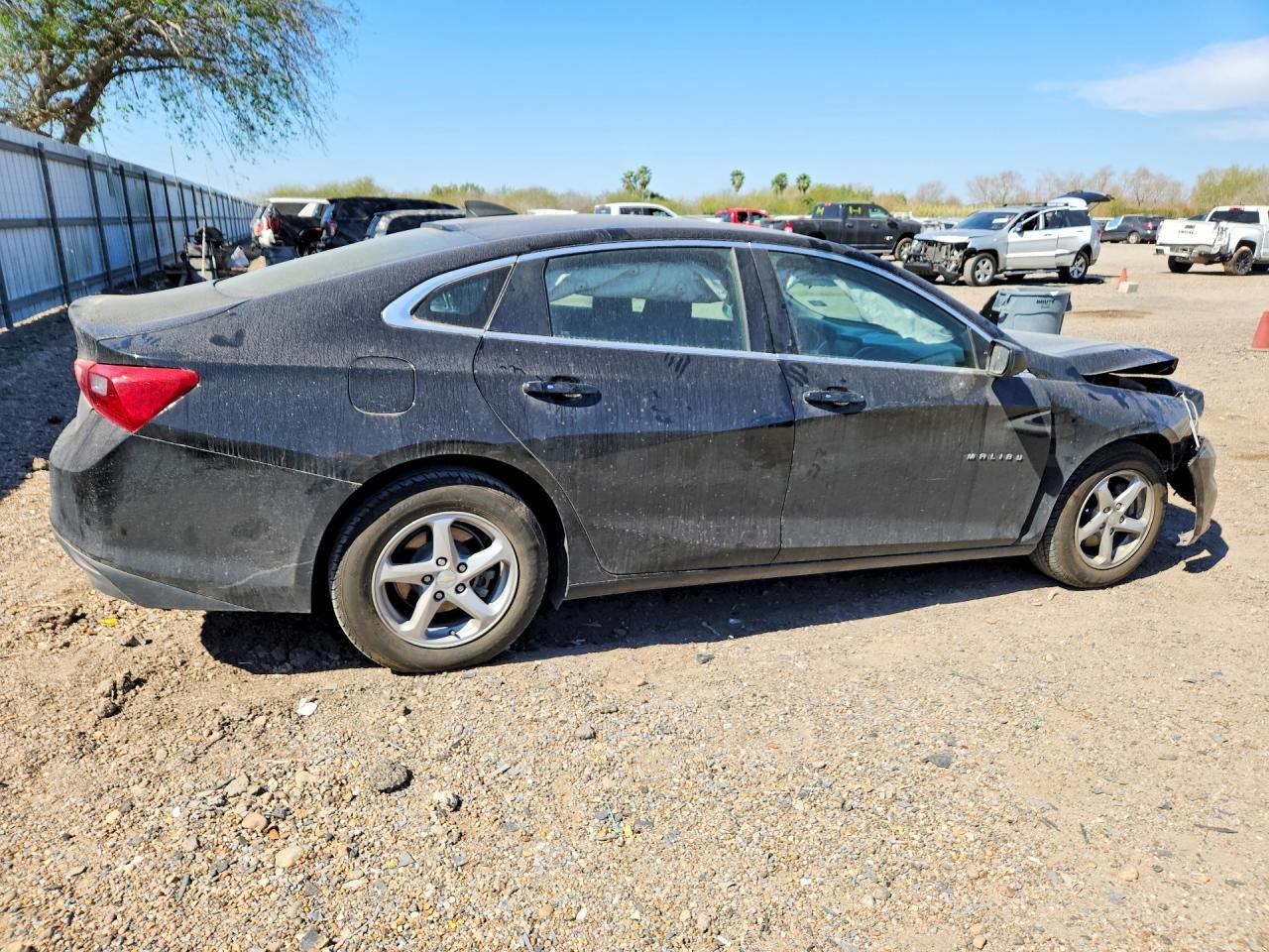 2018 Chevrolet Malibu Ls - Фото 3