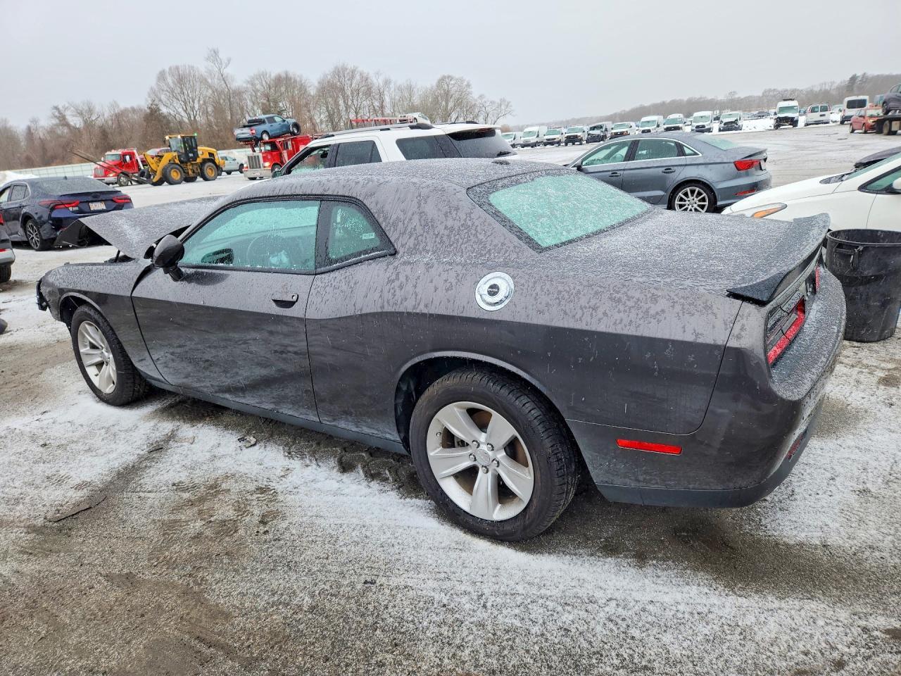 2023 Dodge Challenger Sxt - Image 2
