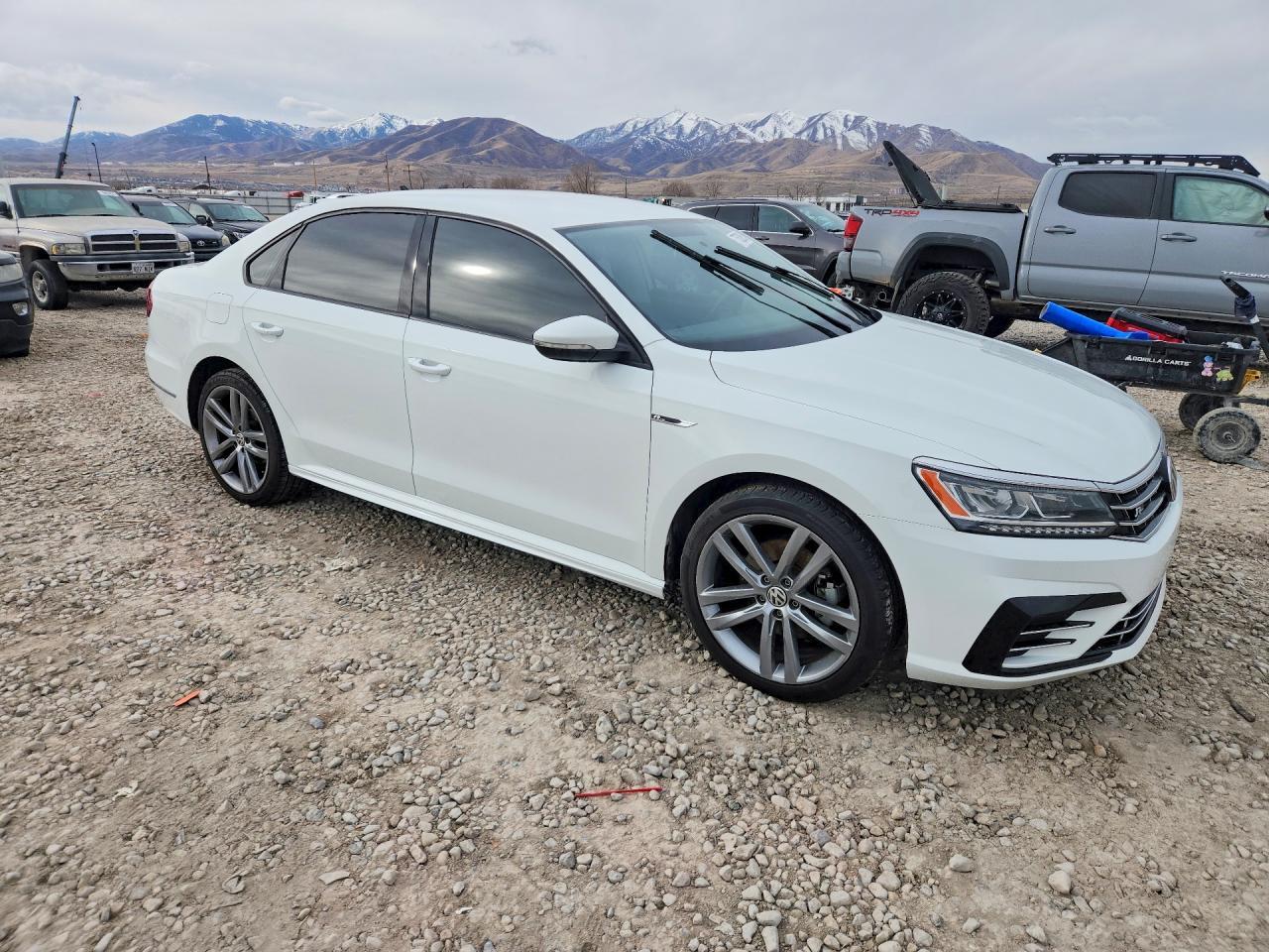 2018 Volkswagen Passat S - Фото 4