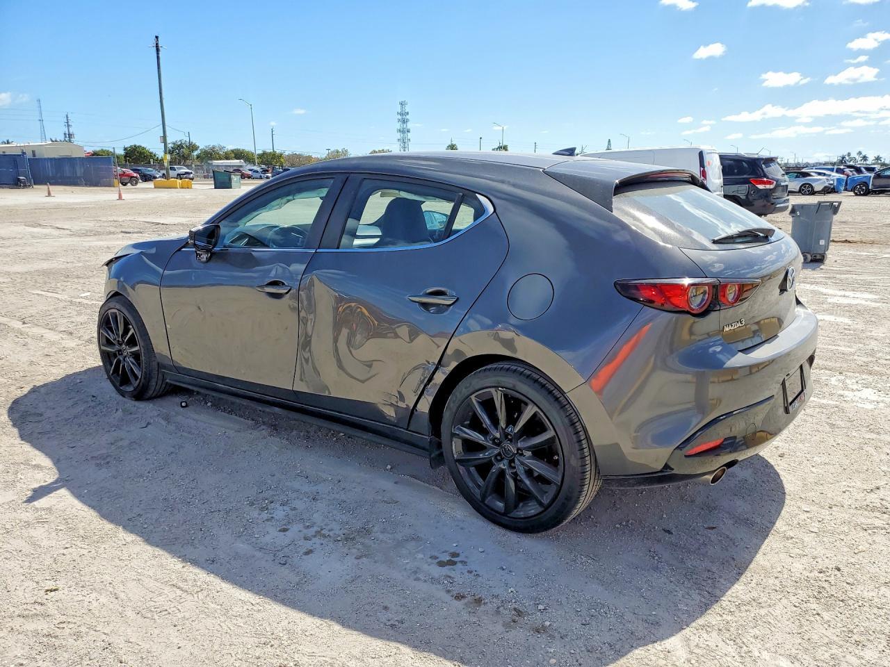 2019 Mazda 3 Preferred - Image 2