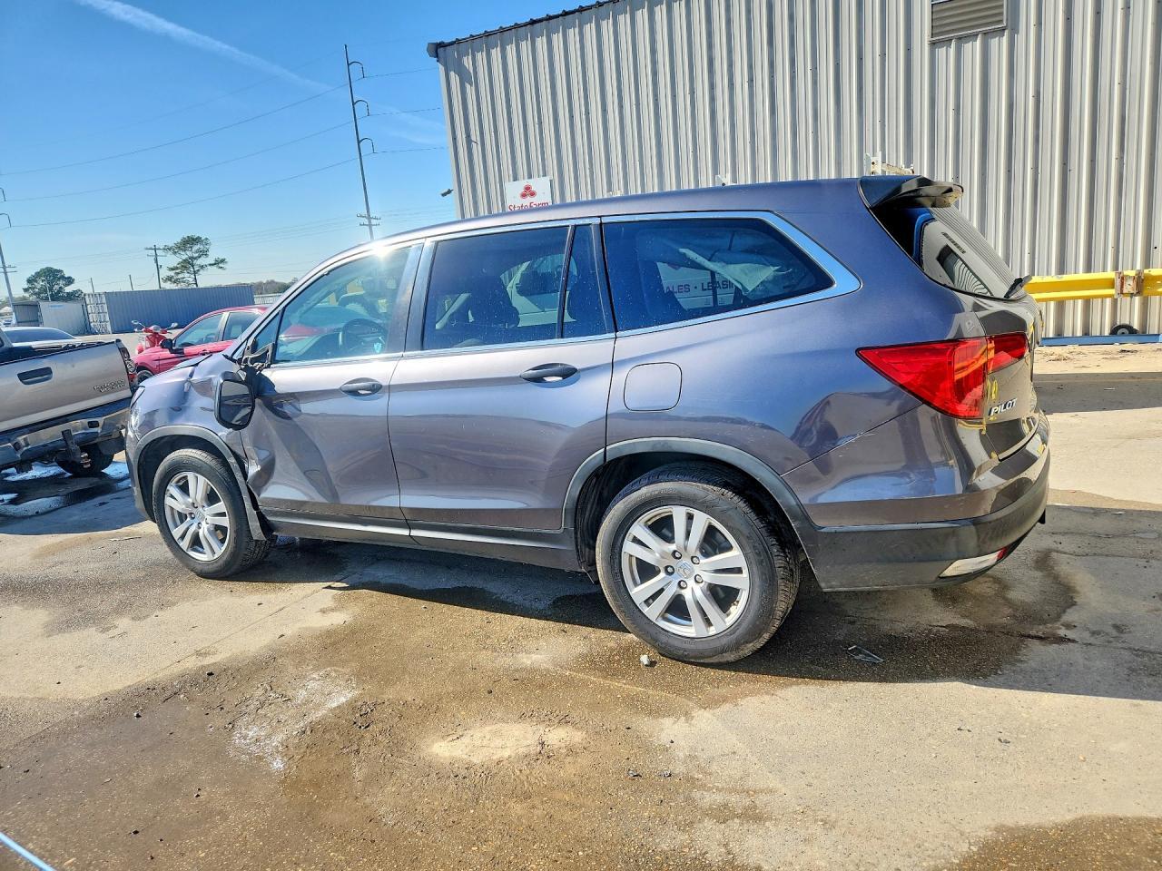 2017 Honda Pilot Lx - Фото 2