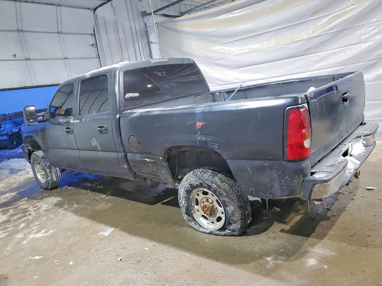 2006 Chevrolet Silverado C2500 Heavy Duty - Фото 2