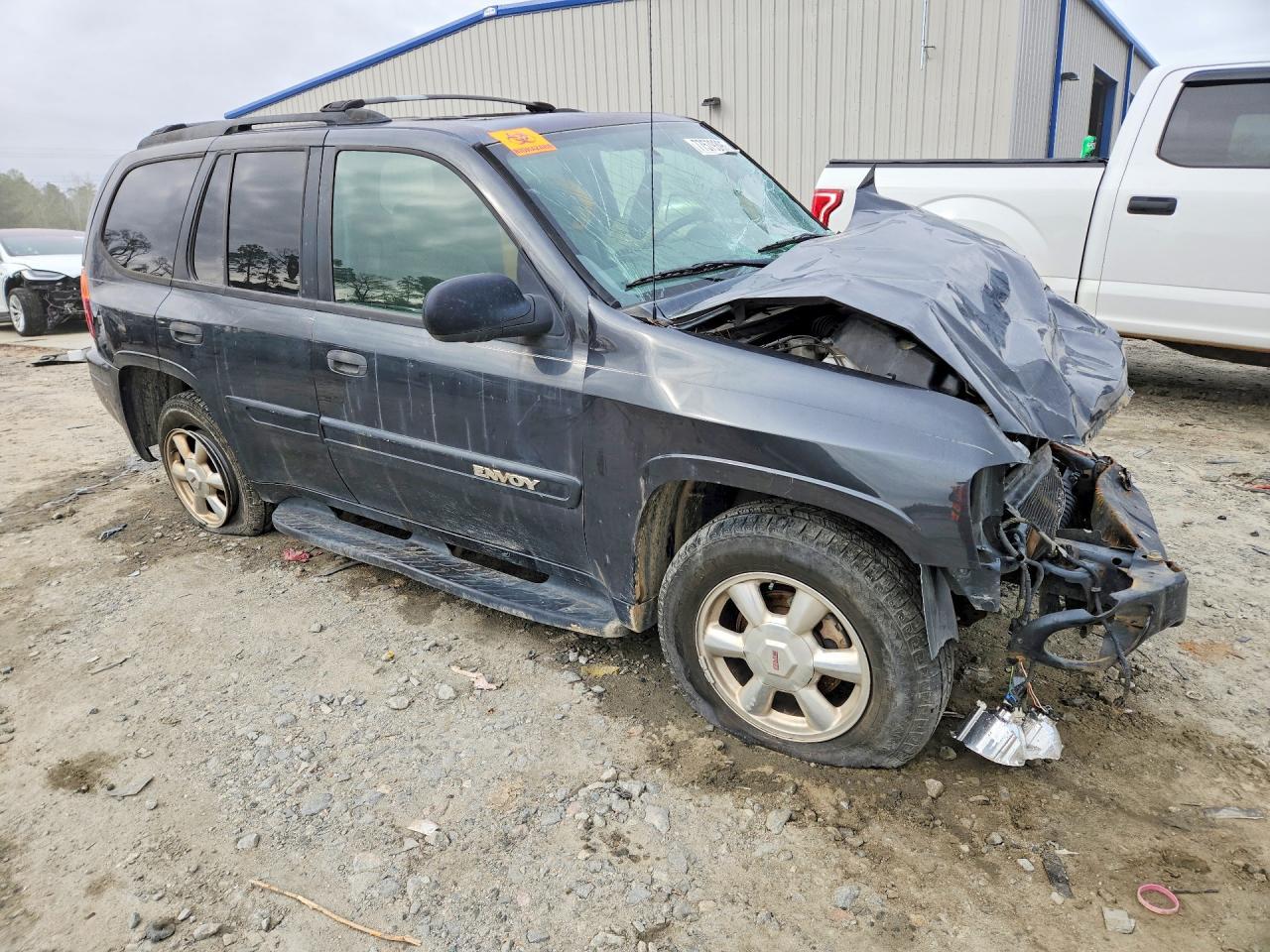 2004 GMC Envoy - Фото 4