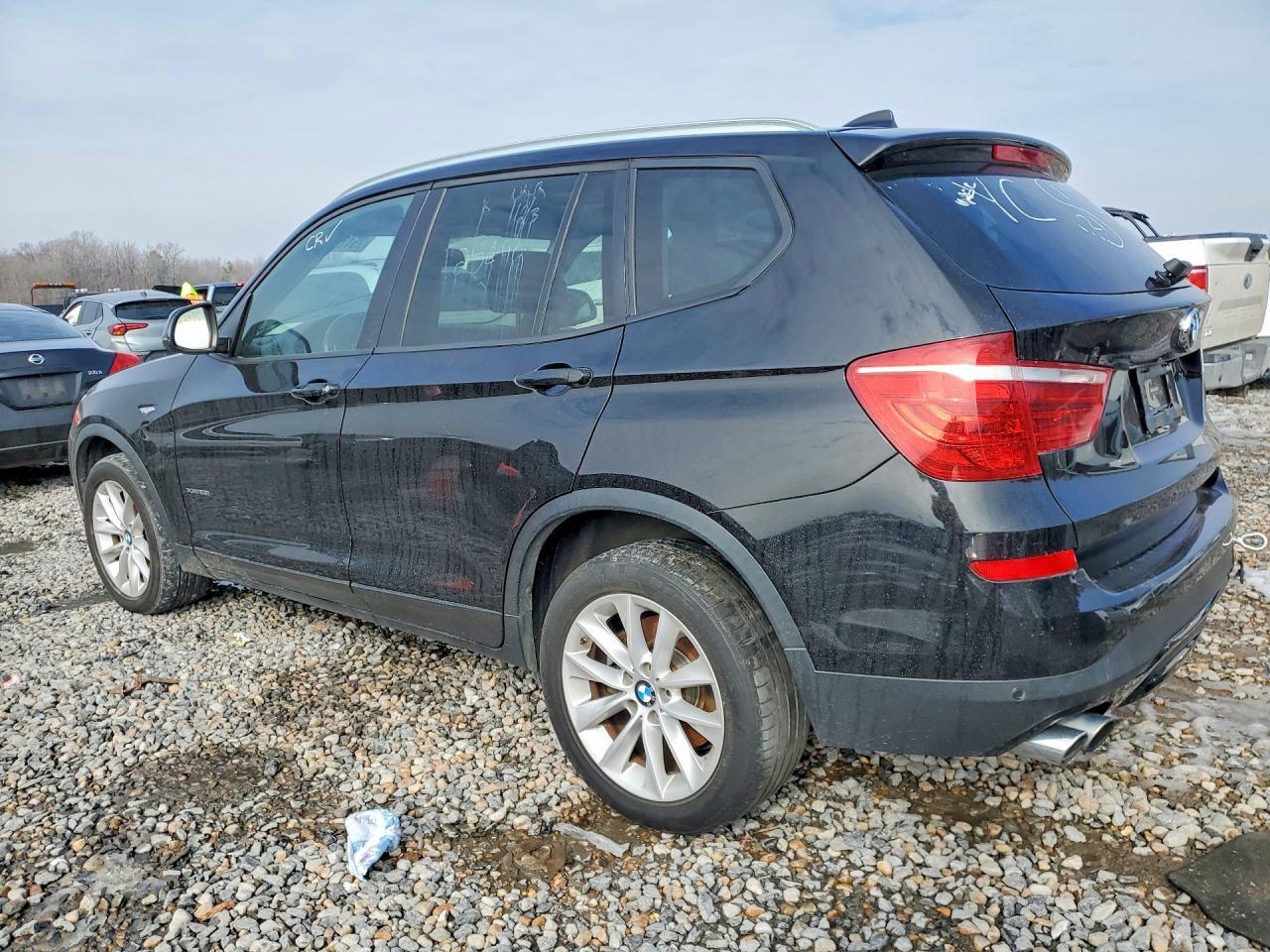 2017 BMW X3 xDrive28I - Фото 2