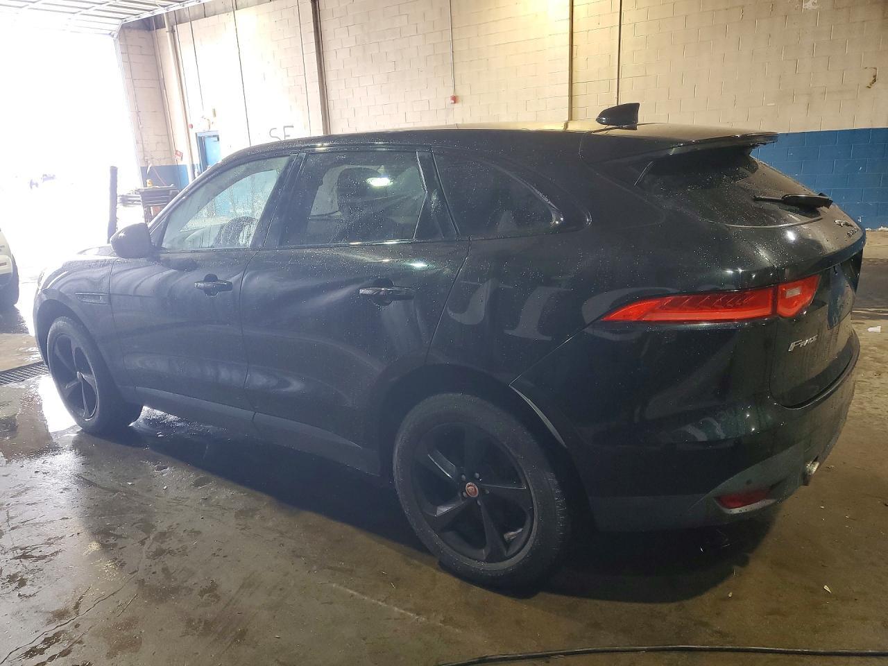 2017 Jaguar F-Pace Prestige - Фото 2