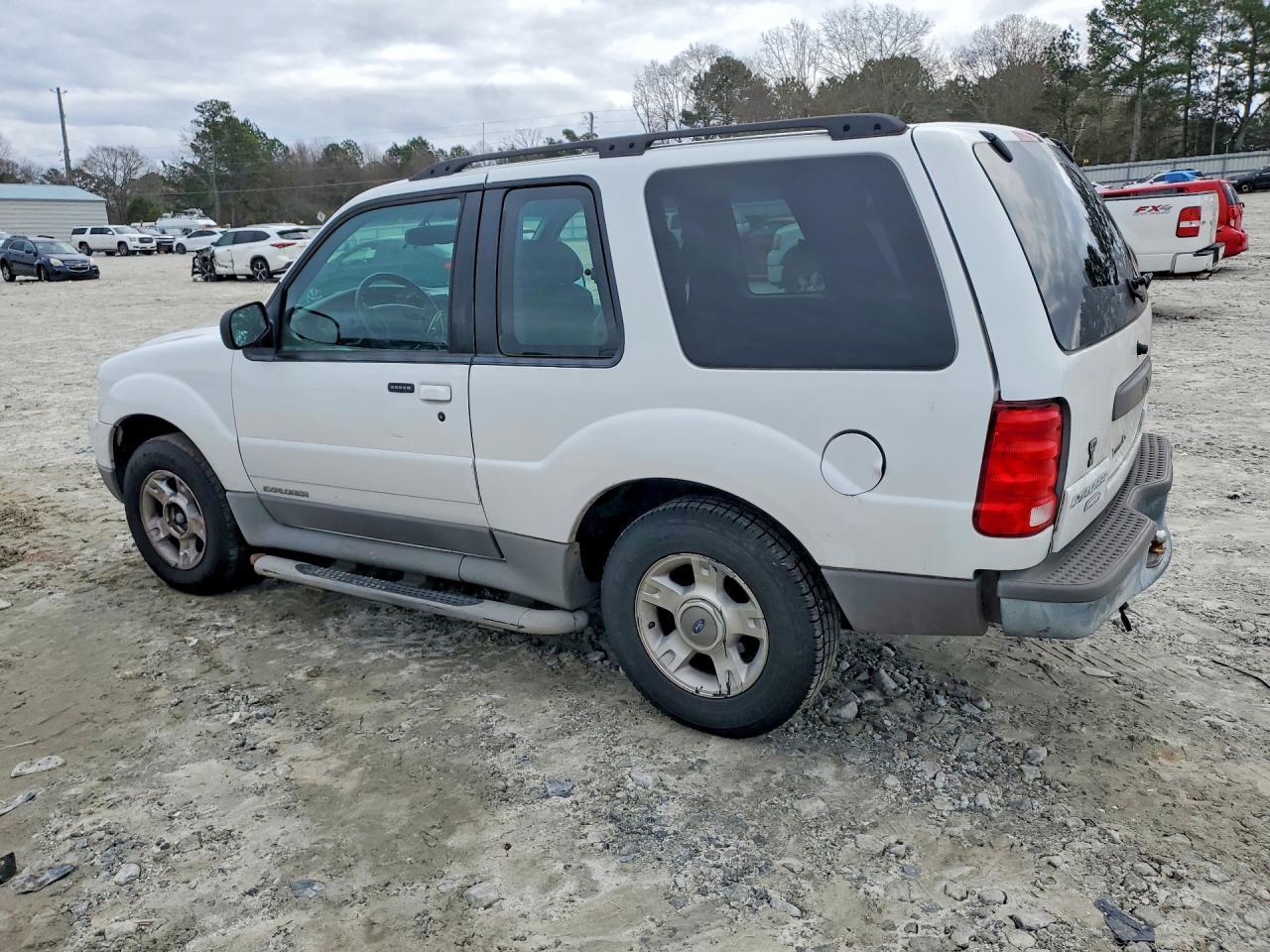 2002 Ford Explorer Sport - Image 2