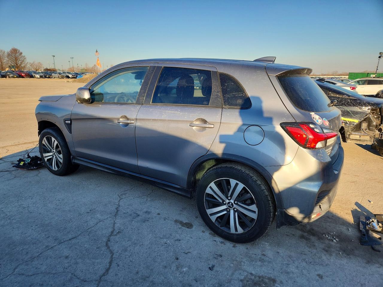 2023 Mitsubishi Outlander Sport S/Se - Image 2