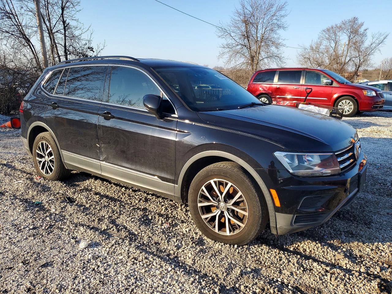 2018 Volkswagen Tiguan Se - Фото 4