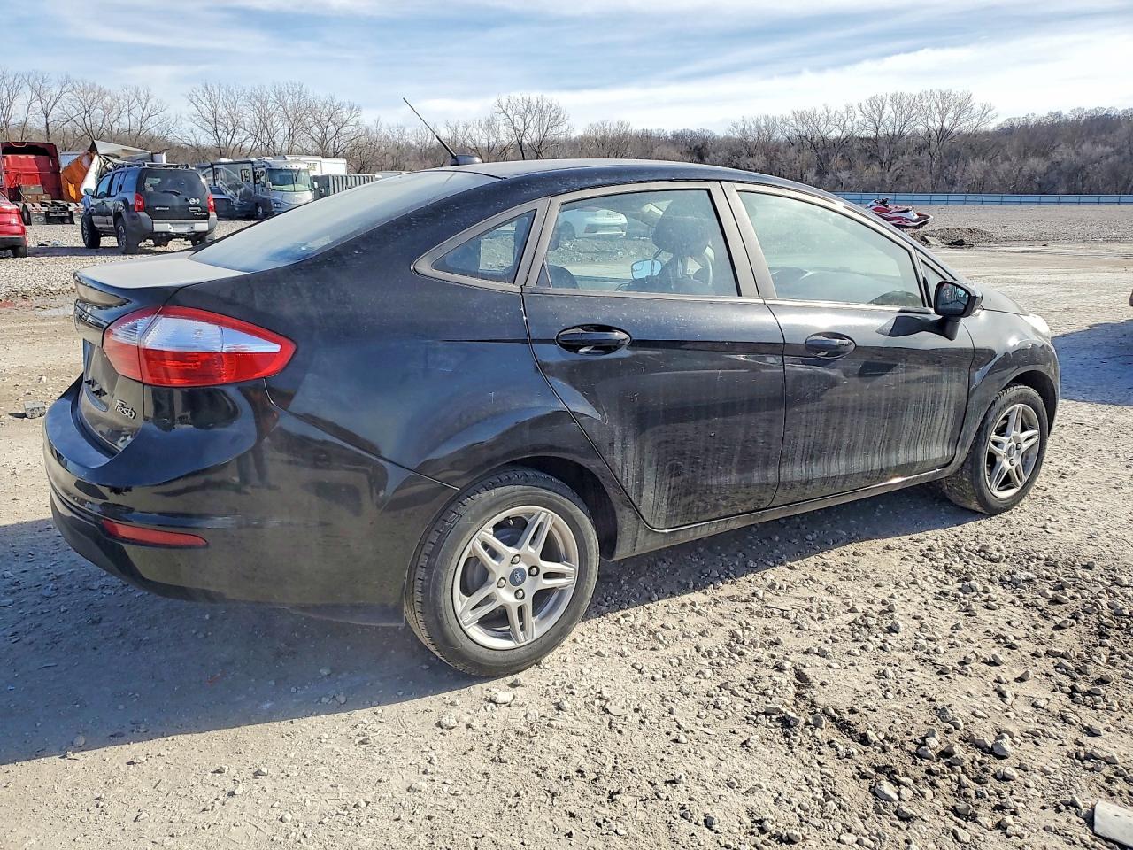 2018 Ford Fiesta - Фото 3