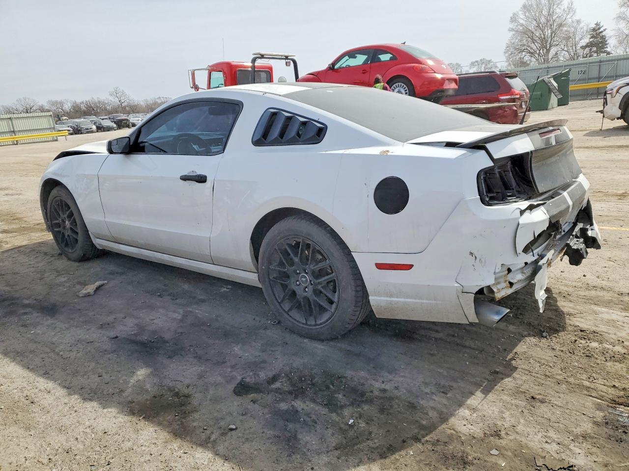 2014 Ford Mustang - Фото 2