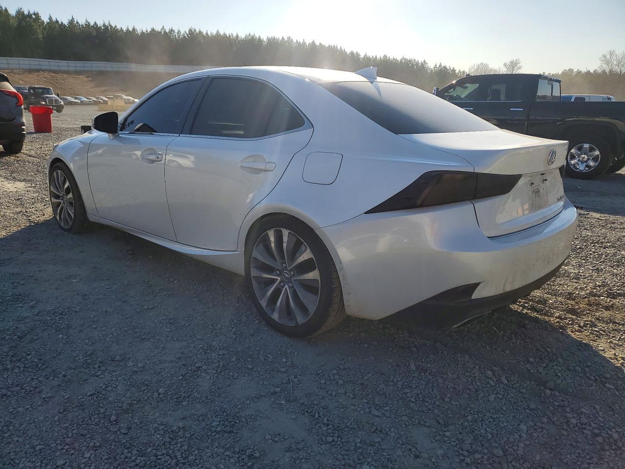 2018 Lexus Is 300 - Фото 2