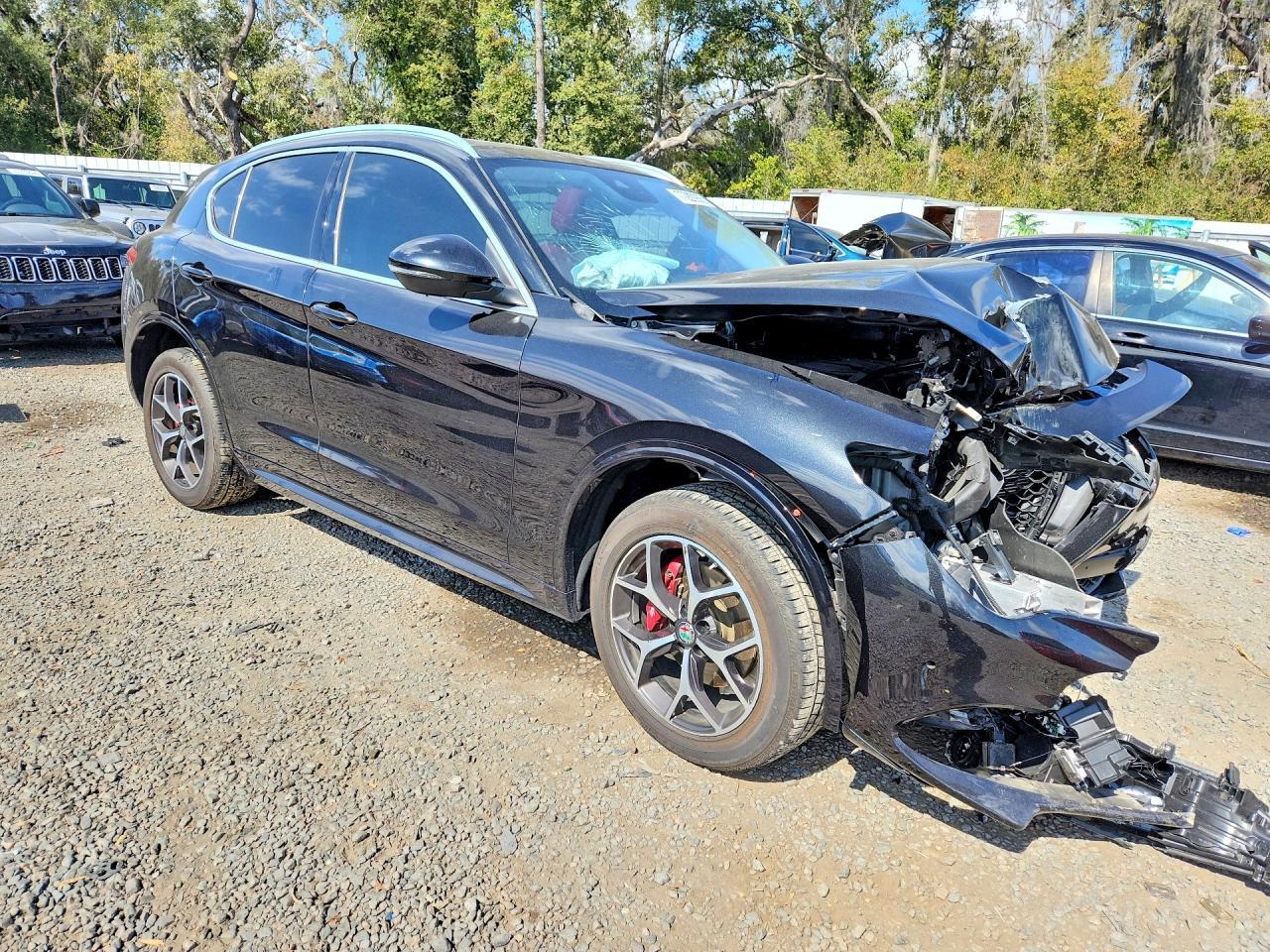 2020 Alfa Romeo Stelvio Ti - Image 4