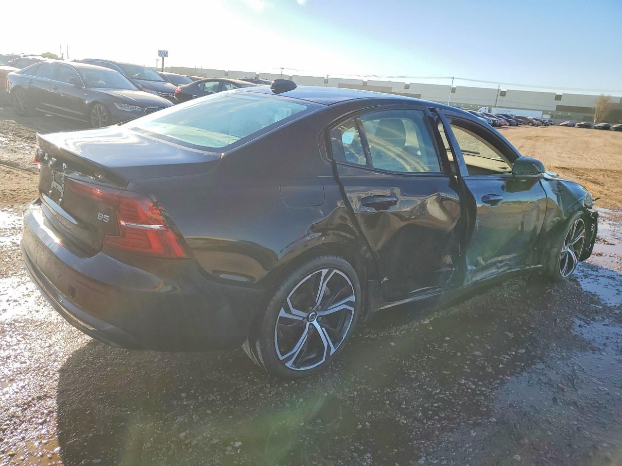 2024 Volvo S60 Plus - Фото 3