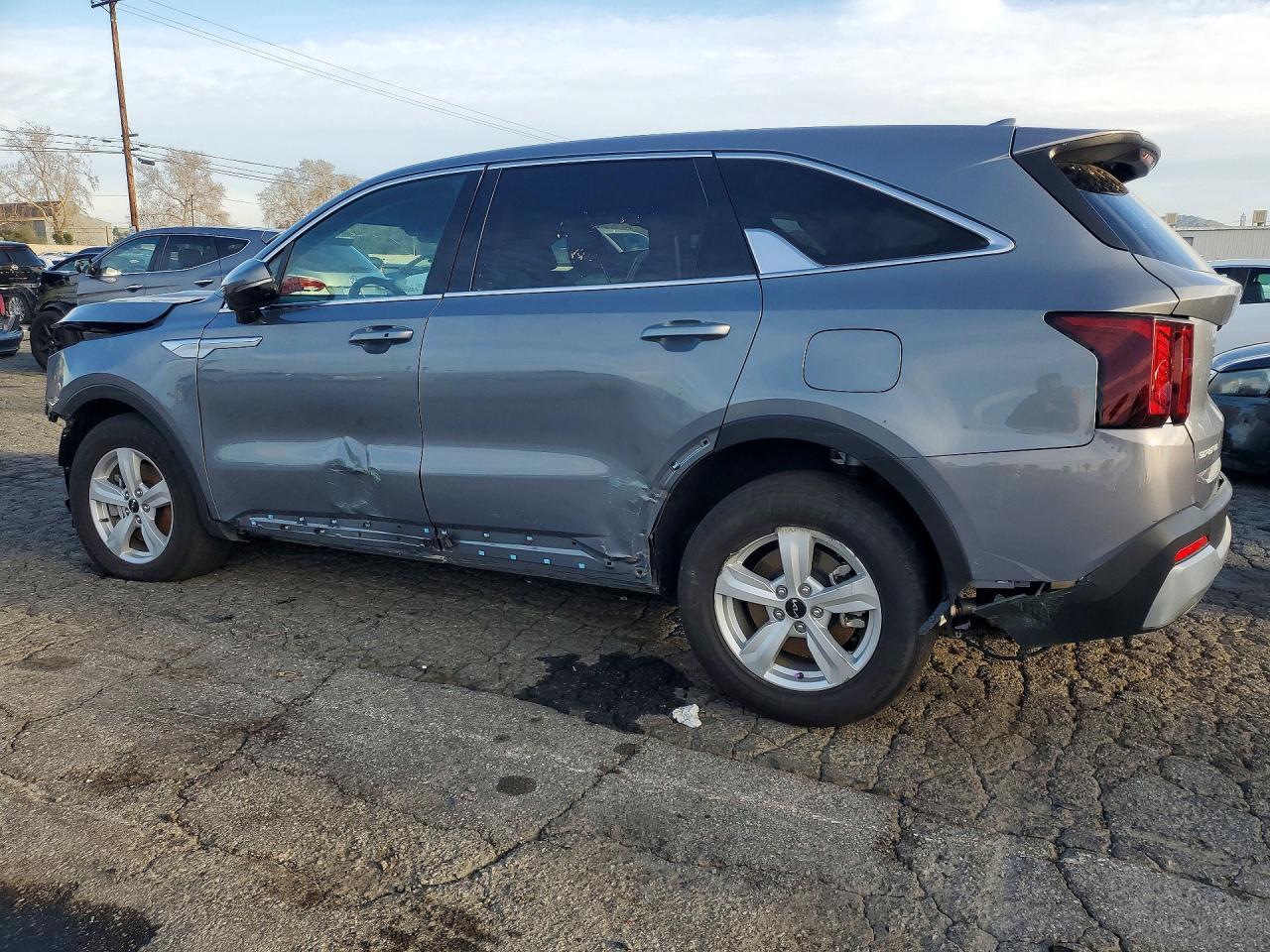 2025 Kia Sorento Lx - Фото 2