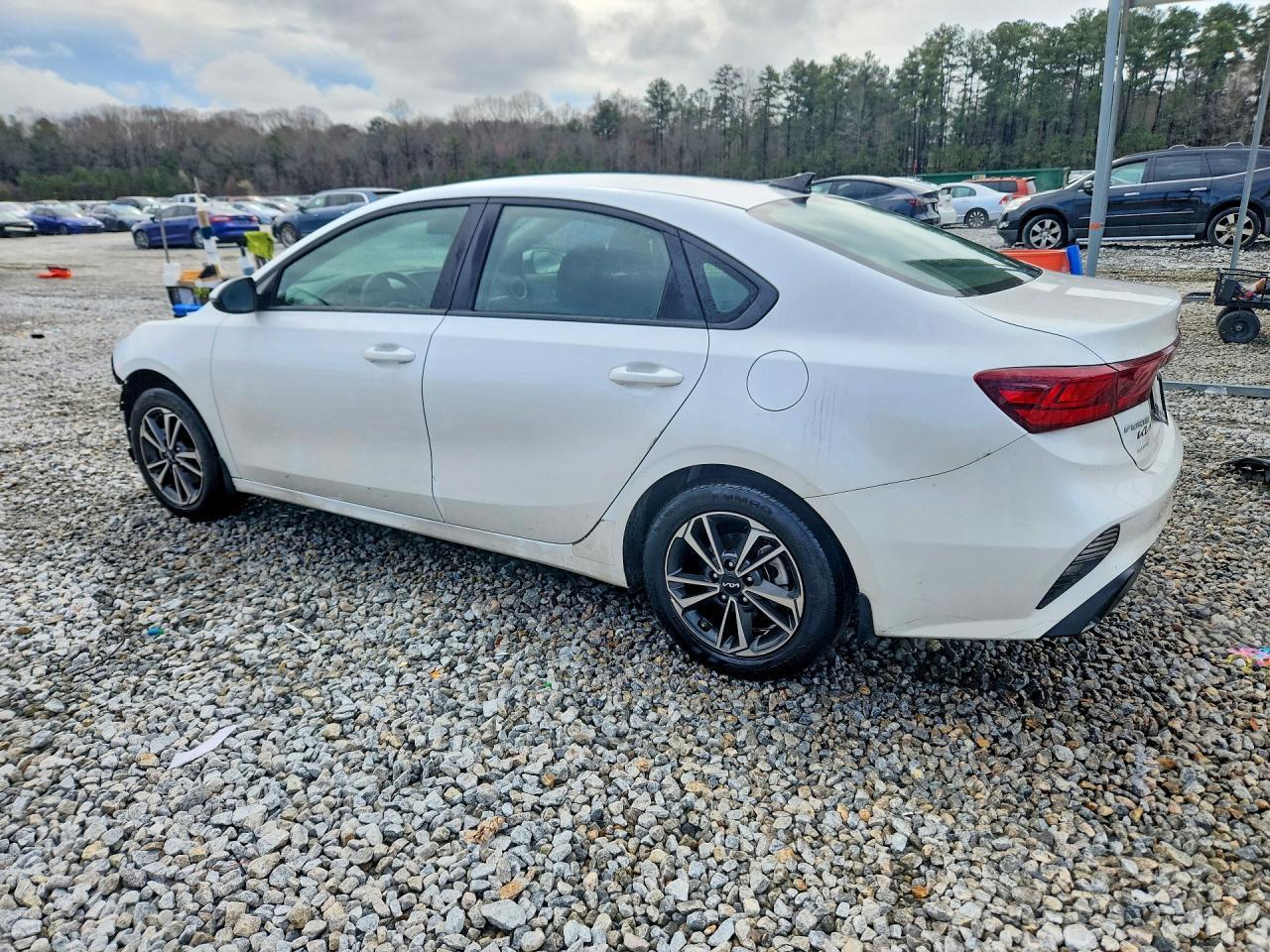 2024 Kia Forte Lxs - Image 2