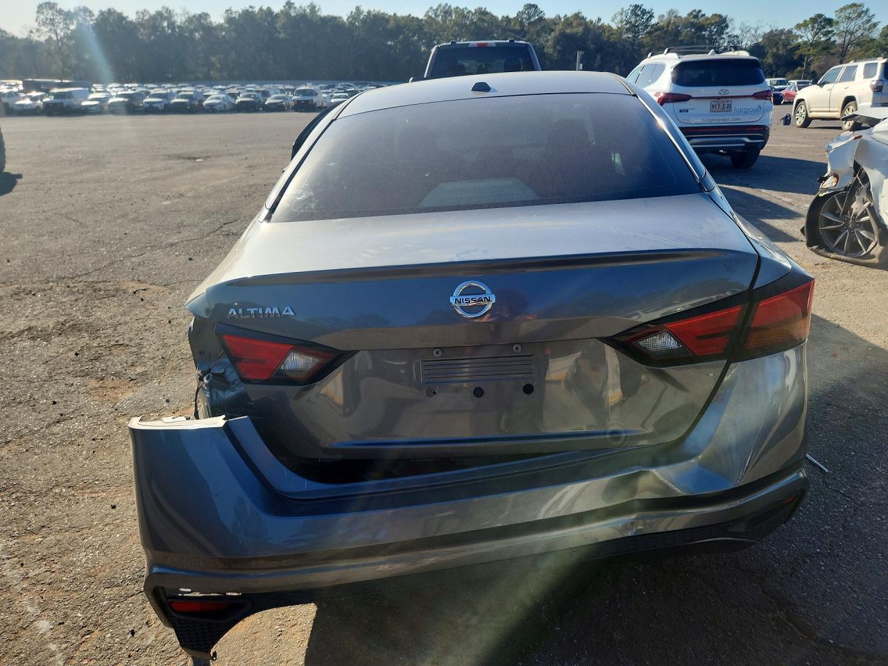 2020 Nissan Altima S - Image 6