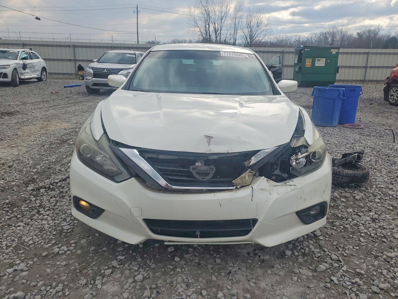 2017 Nissan Altima 2.5 - Фото 5