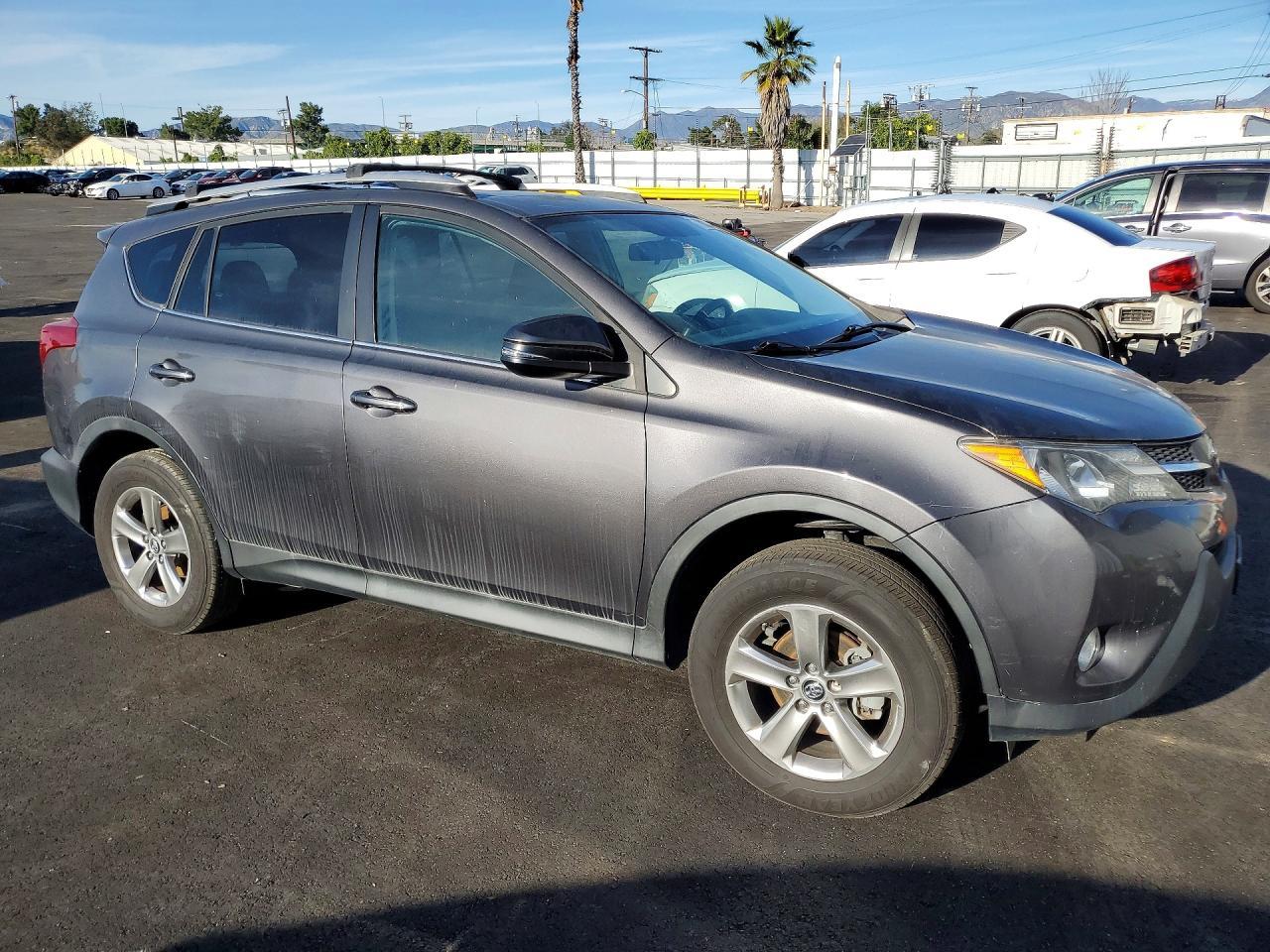 2015 Toyota Rav4 Xle - Image 4