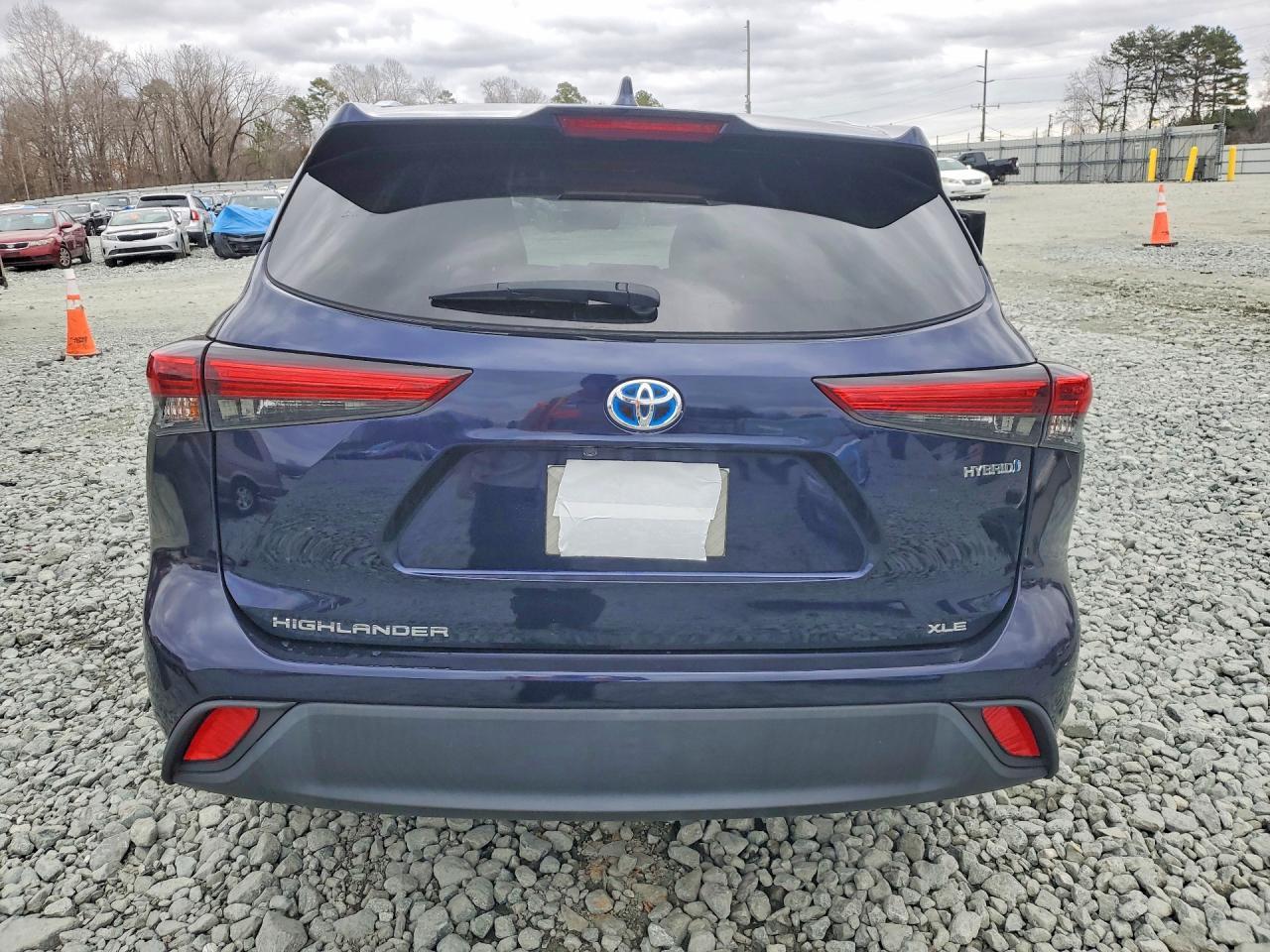 2021 Toyota Highlander Hybrid Xle - Image 6