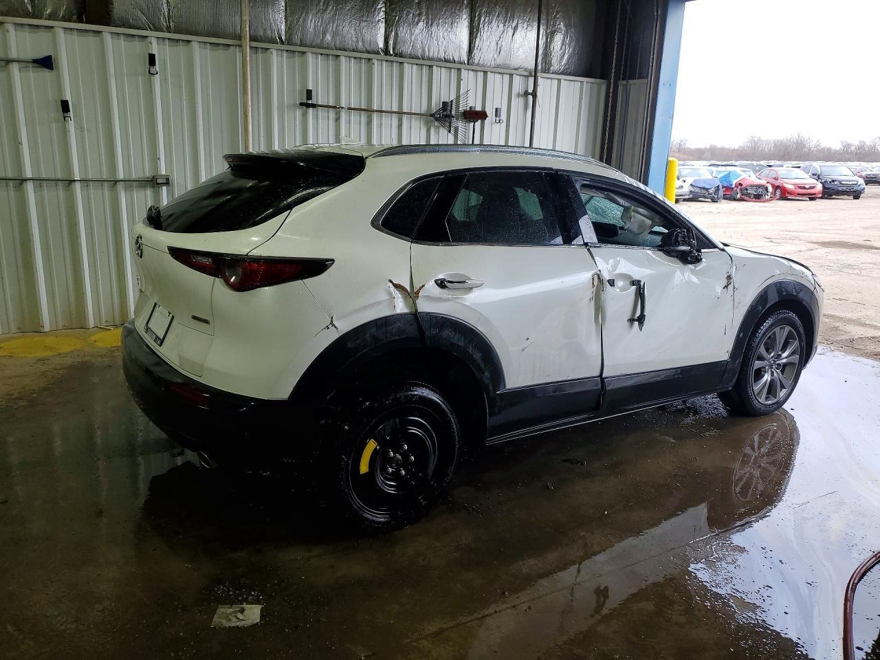 2021 Mazda Cx-30 Premium - Image 3