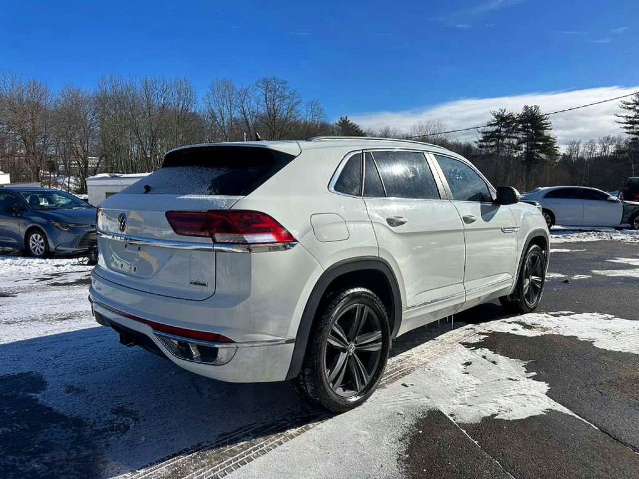 2022 Volkswagen Atlas Cross Sport Sel R-Line - Фото 3