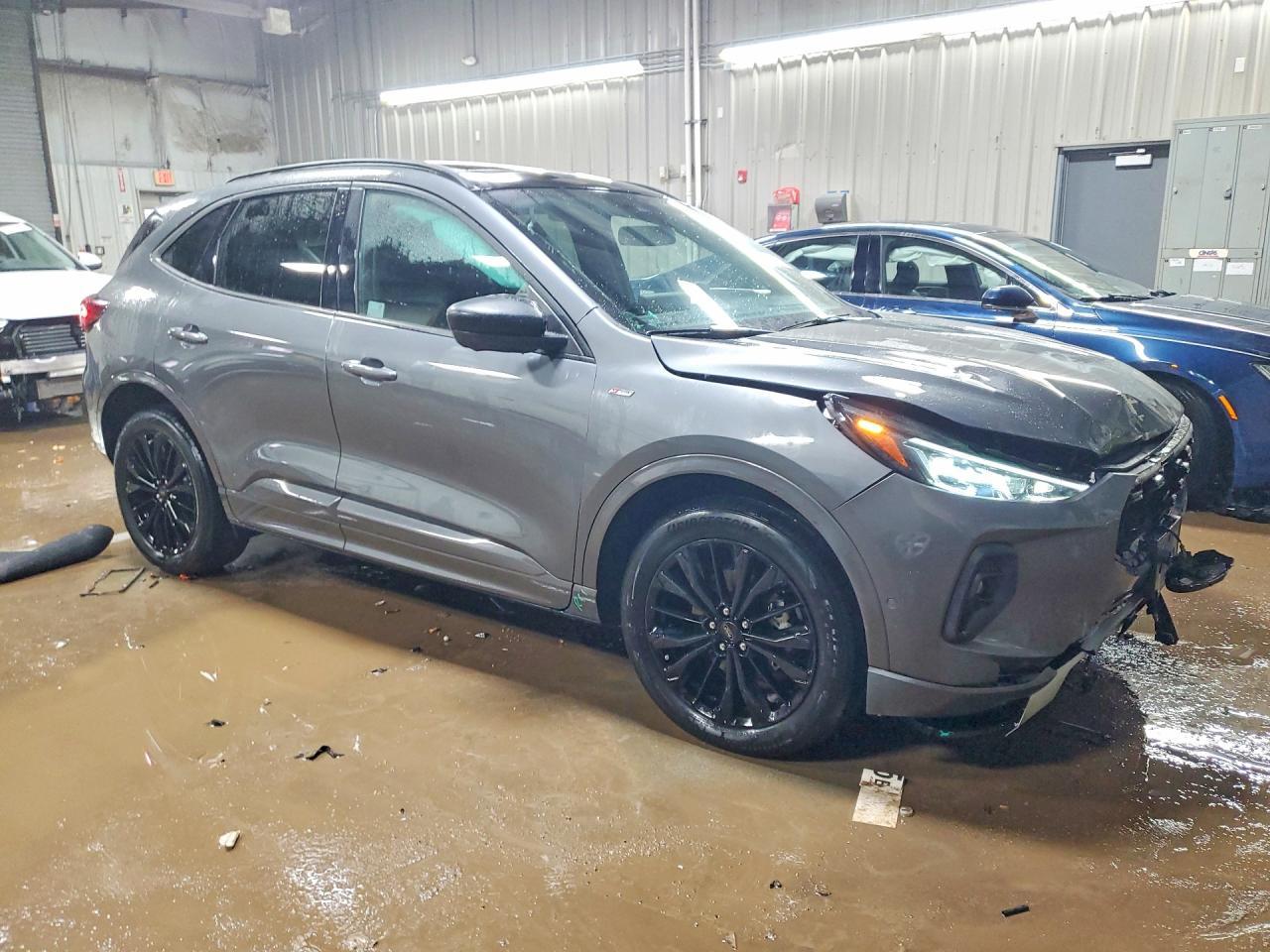 2024 Ford Escape St Line Elite - Фото 4