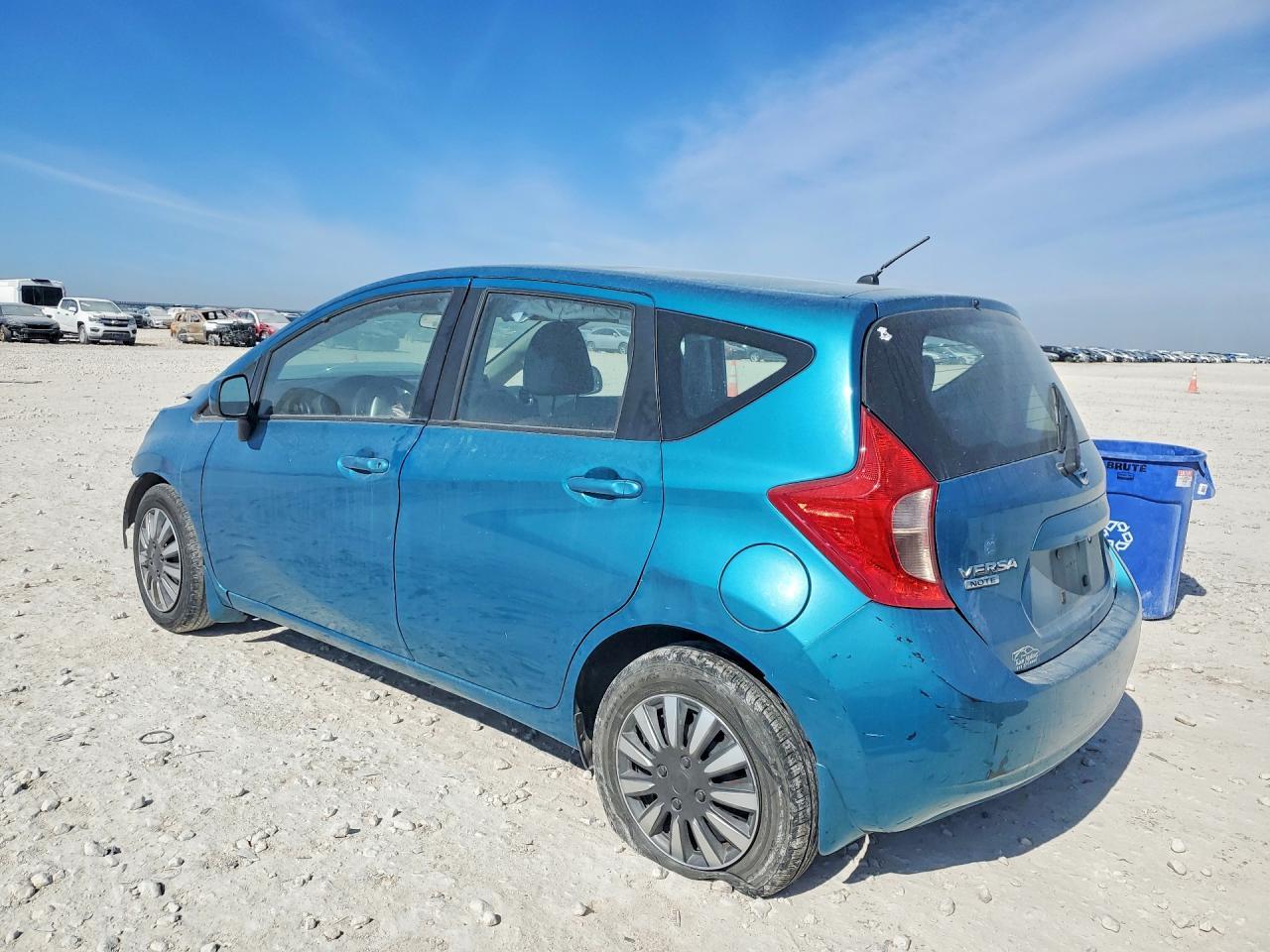 2014 Nissan Versa Note S - Image 2