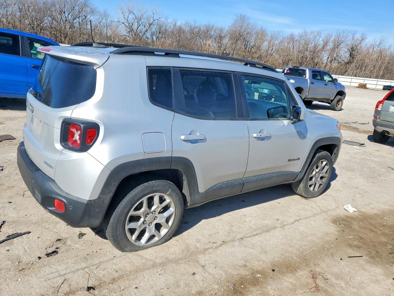 2017 Jeep Renegade Latitude - Фото 3