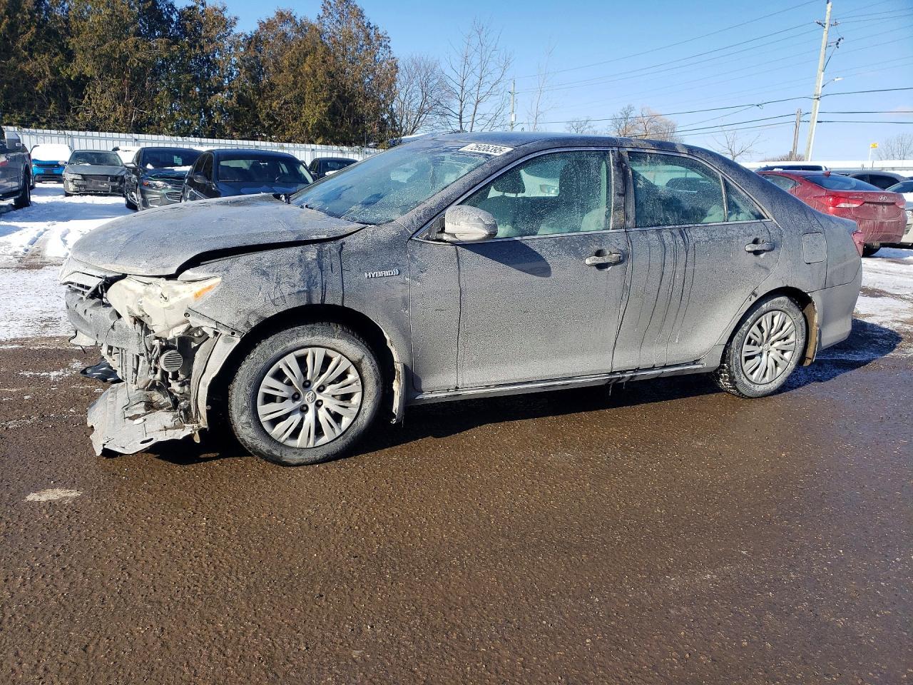 2013 Toyota Camry Le Hybrid 4Dr