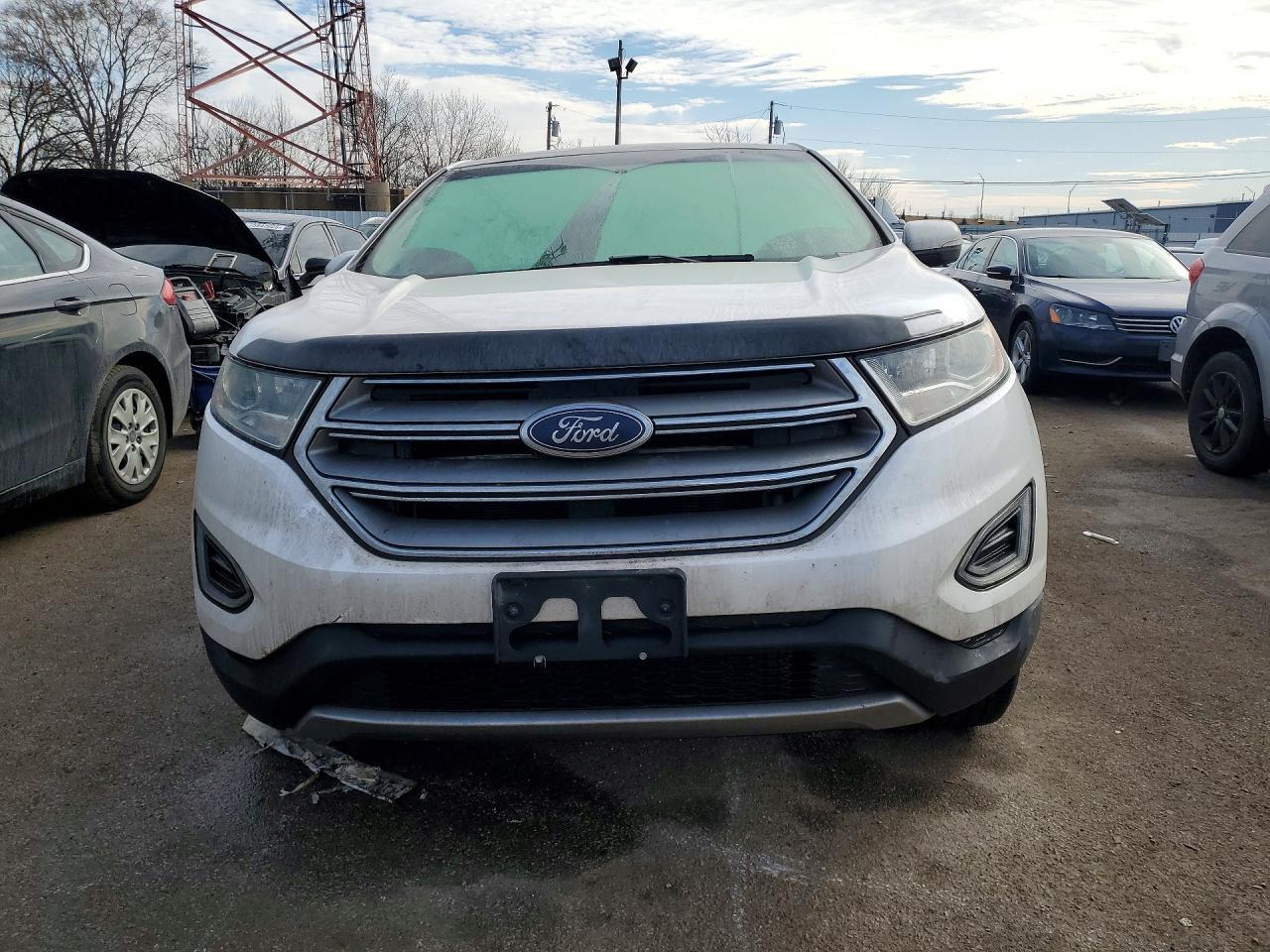 2017 Ford Edge Titanium - Image 5