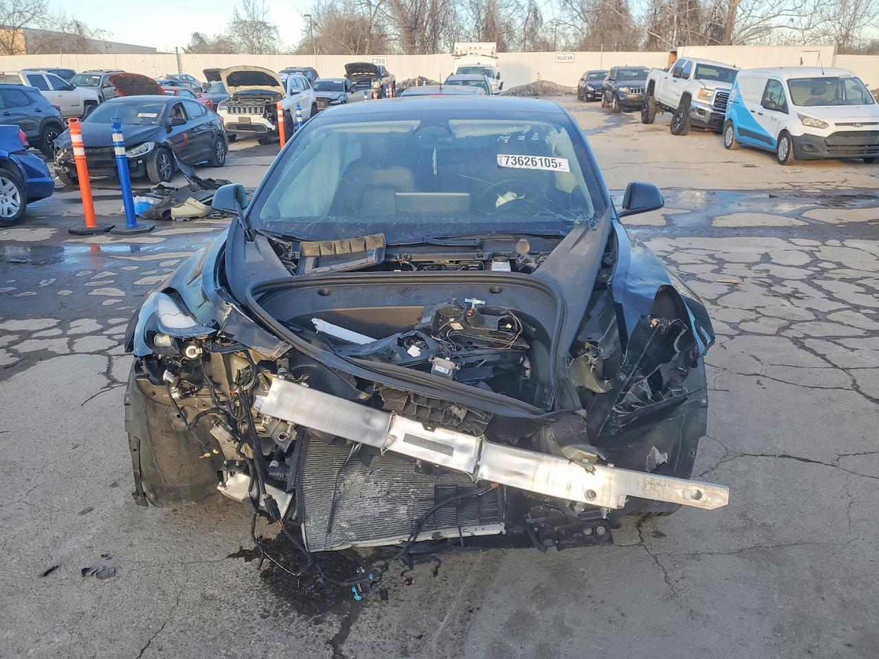 2023 Tesla Model 3 - Фото 5