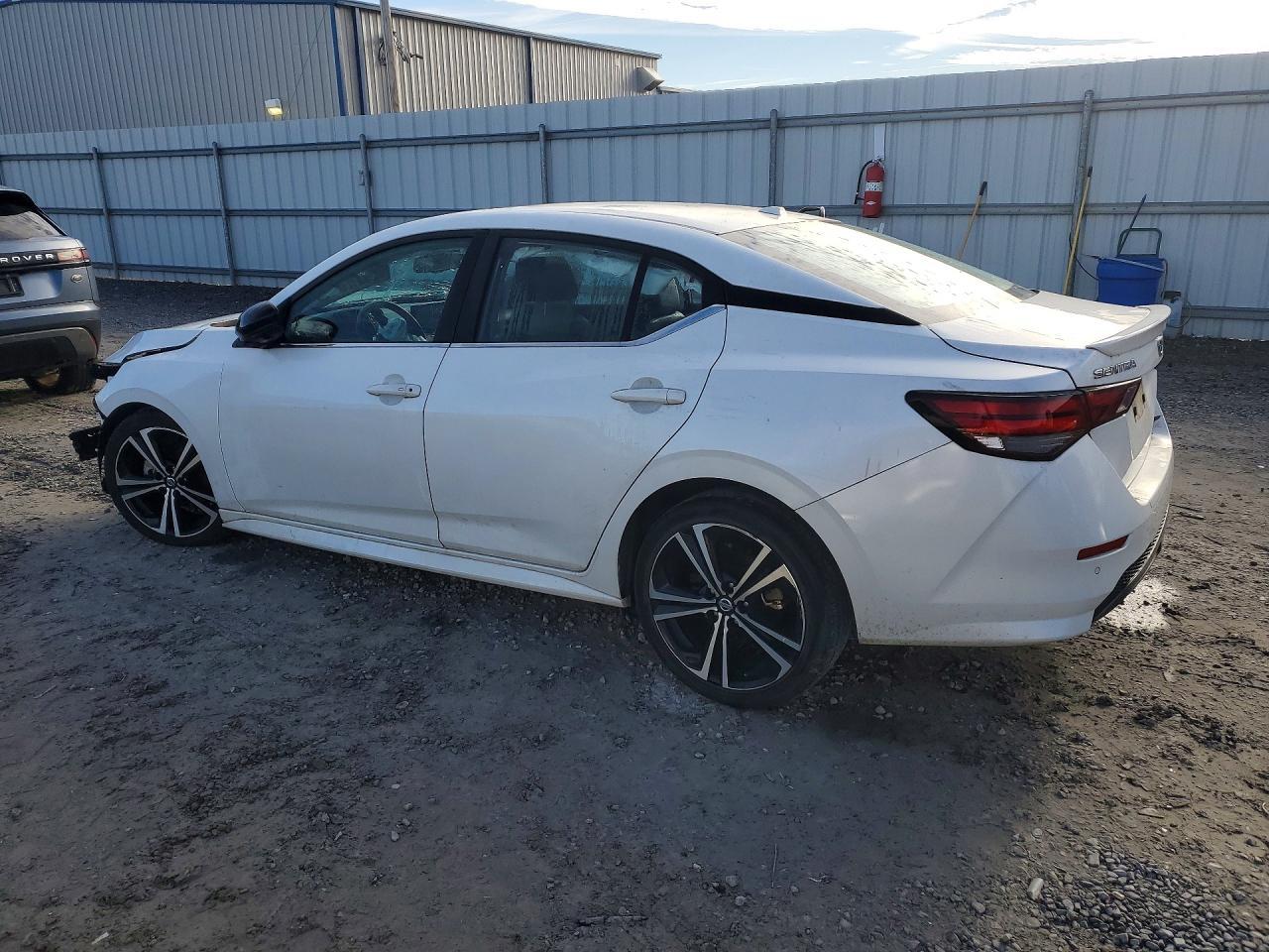 2021 Nissan Sentra Sr - Фото 2