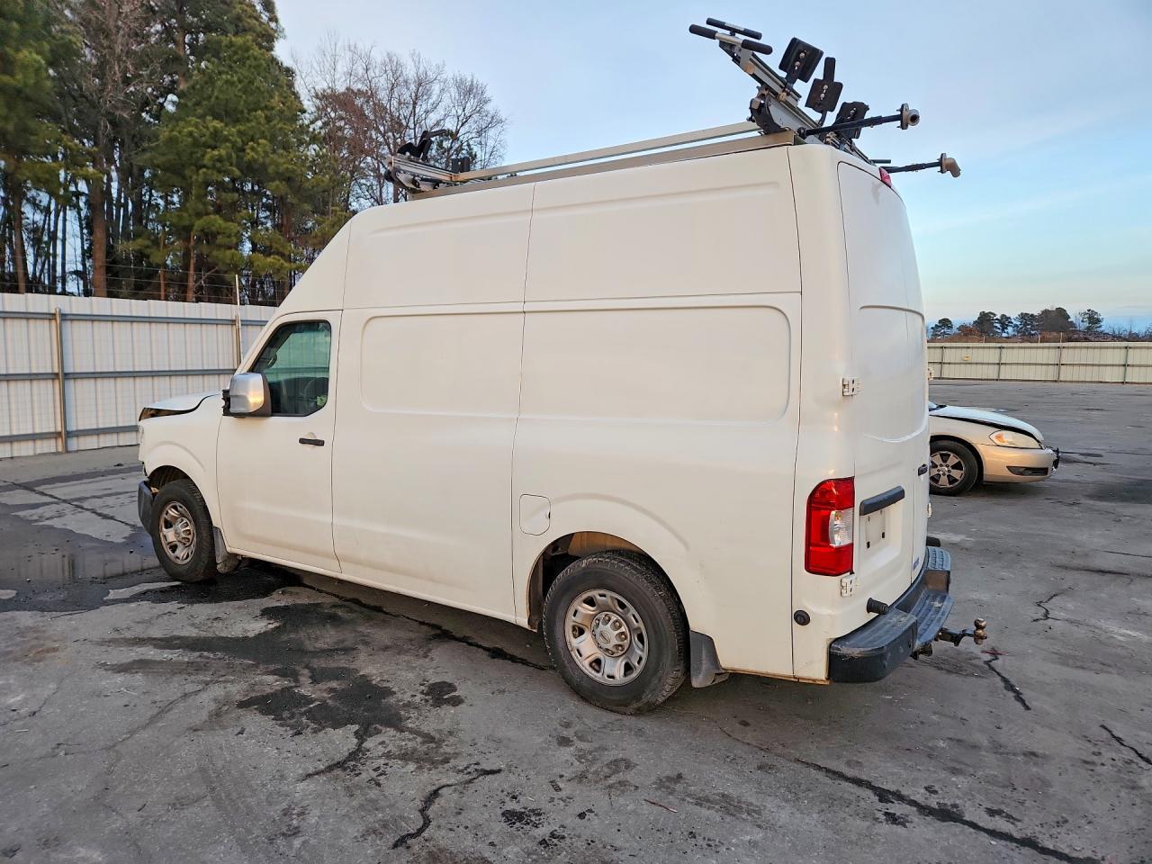 2019 Nissan Nv 2500 Utility / Service Van - Фото 2